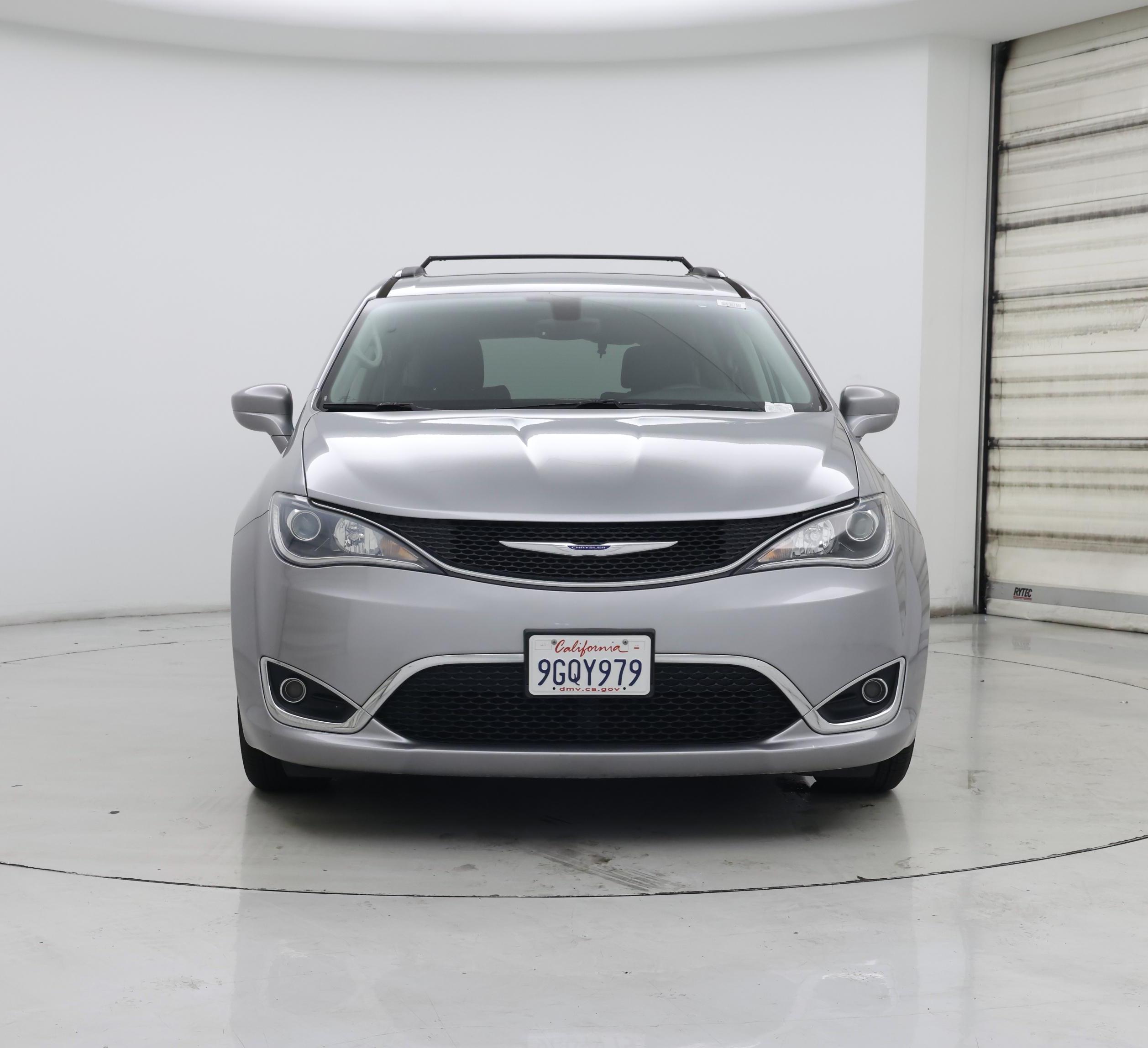 Thumbnail: 2019 Chrysler Pacifica - 5