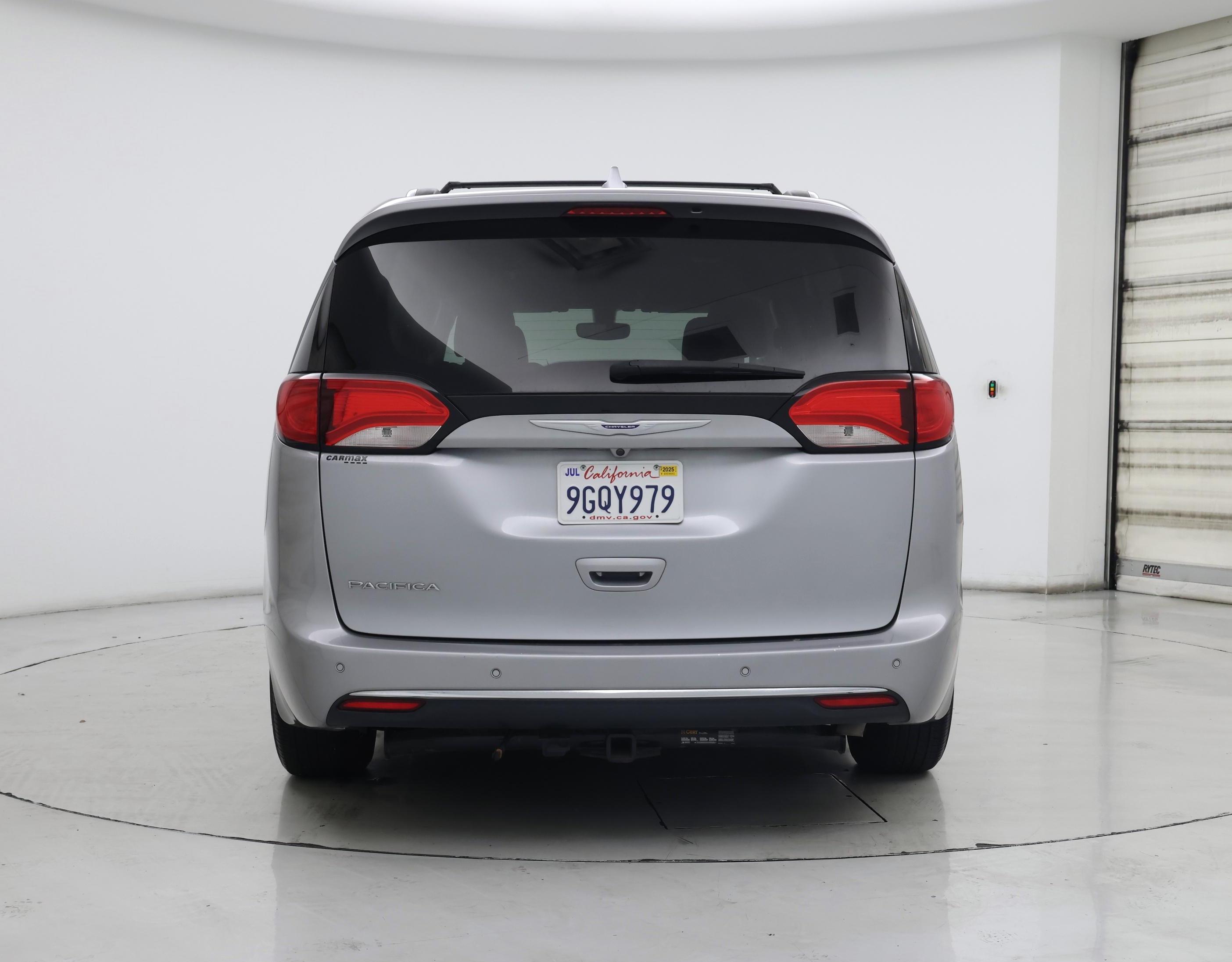Thumbnail: 2019 Chrysler Pacifica - 6