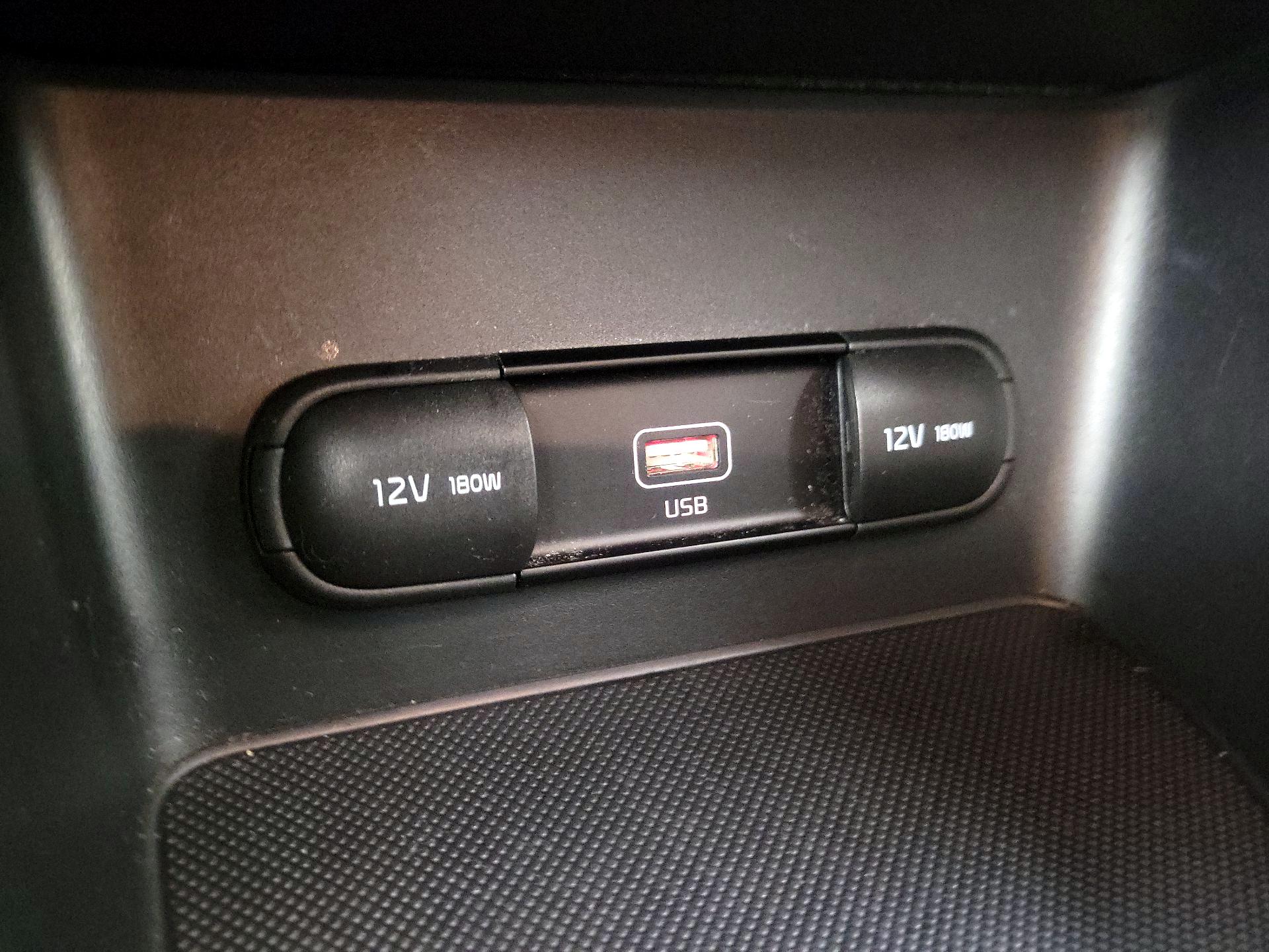 Thumbnail: 2021 Kia Sportage - 18