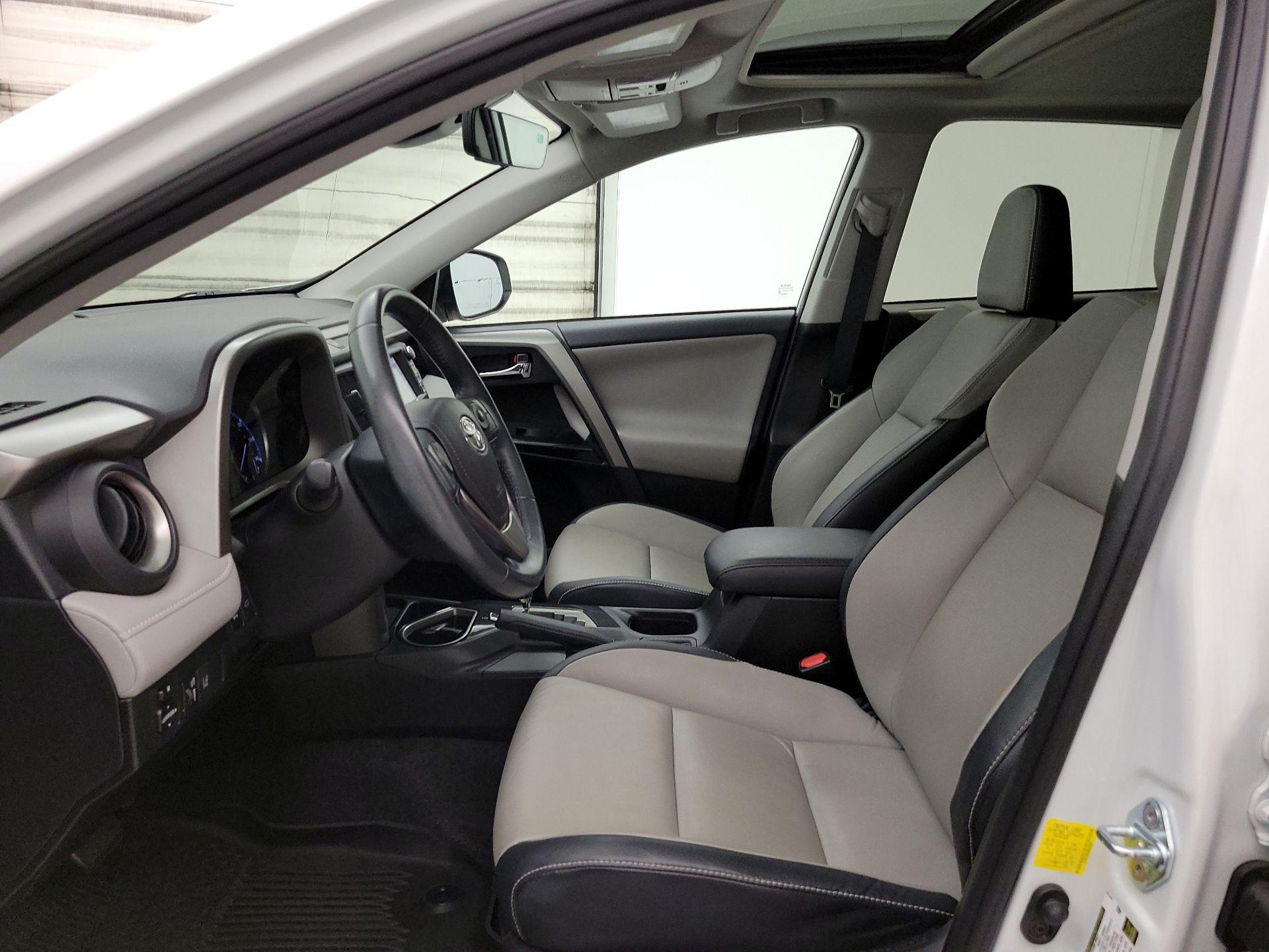 Thumbnail: 2017 Toyota RAV4 - 11