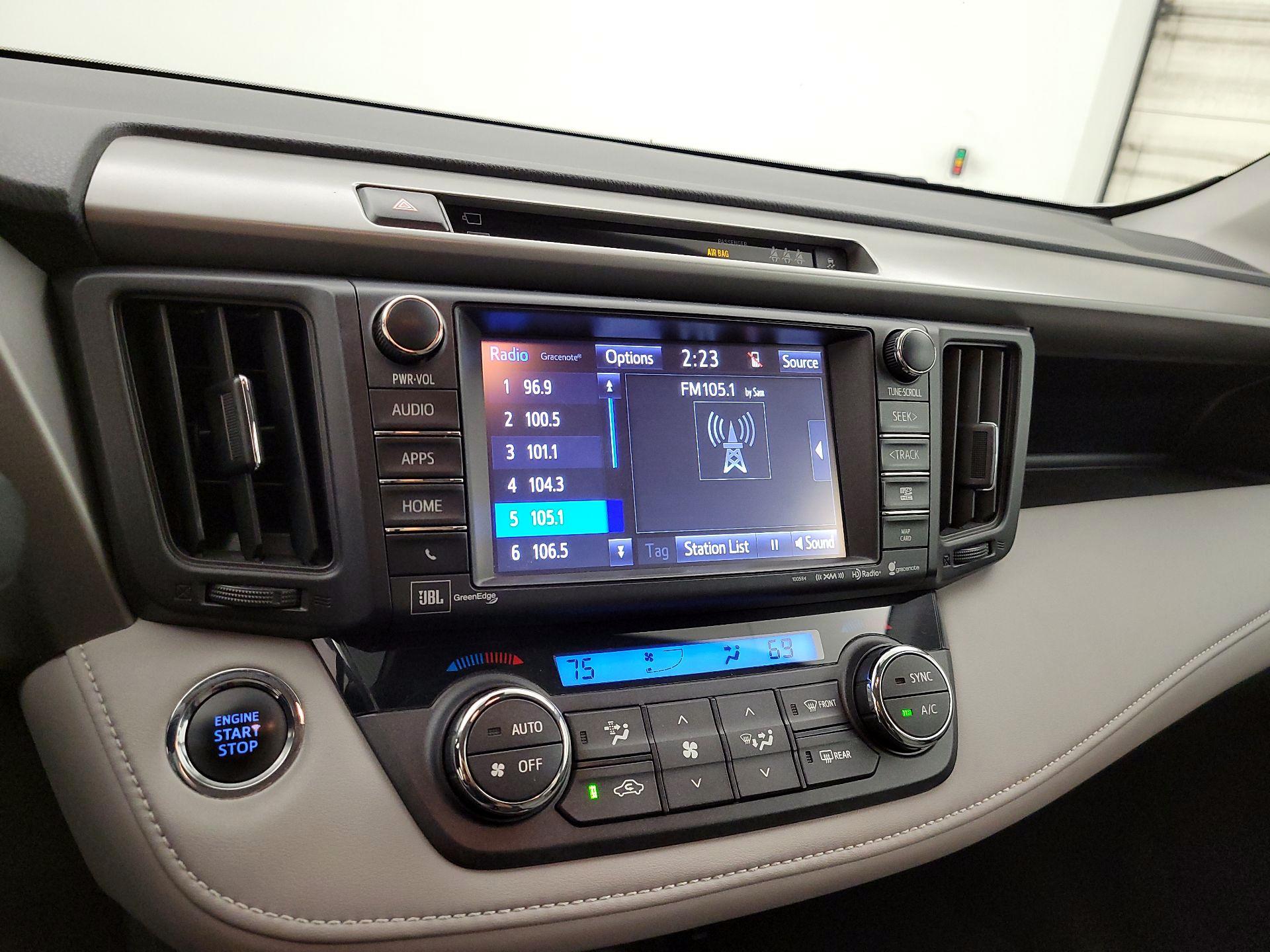 Thumbnail: 2017 Toyota RAV4 - 15