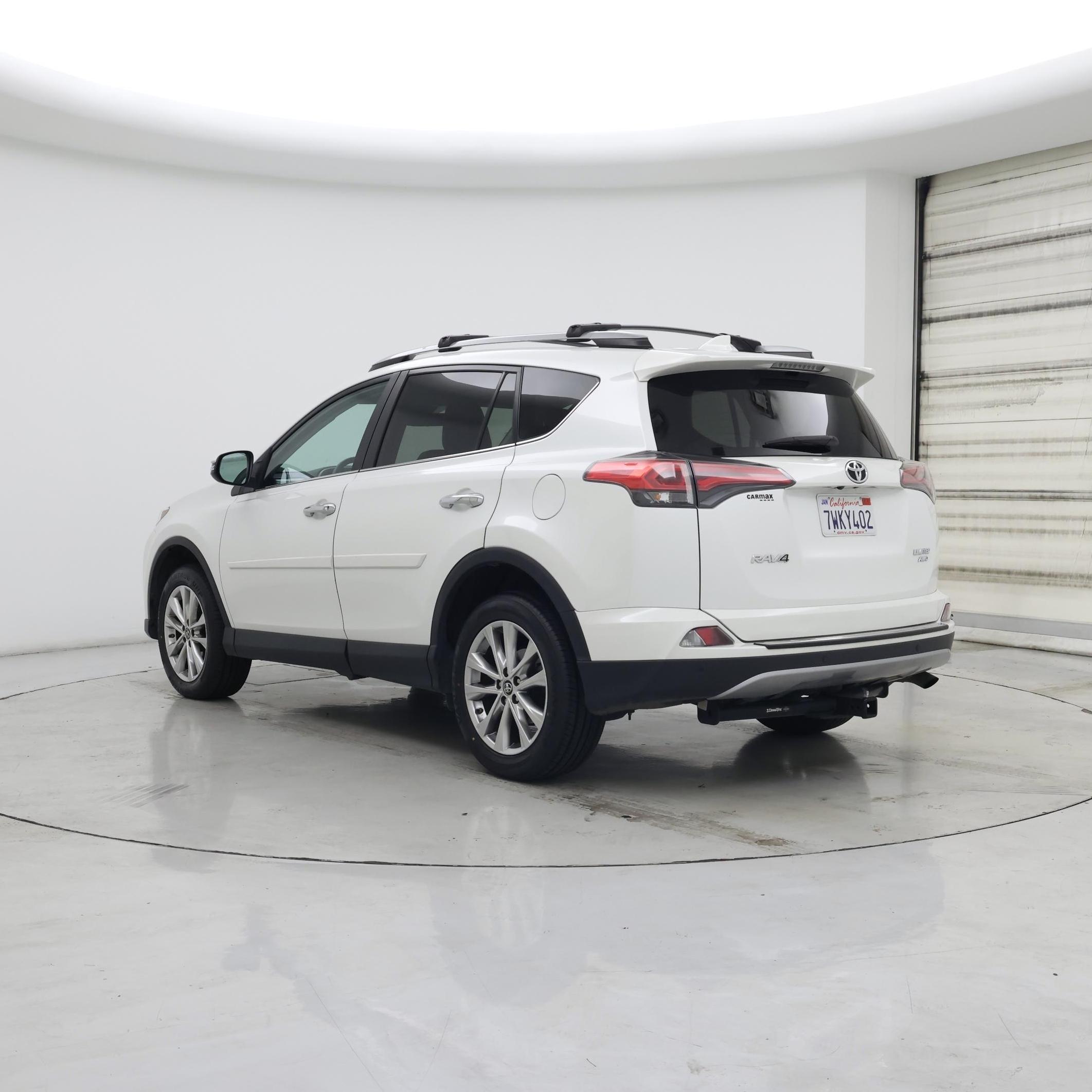 Thumbnail: 2017 Toyota RAV4 - 2