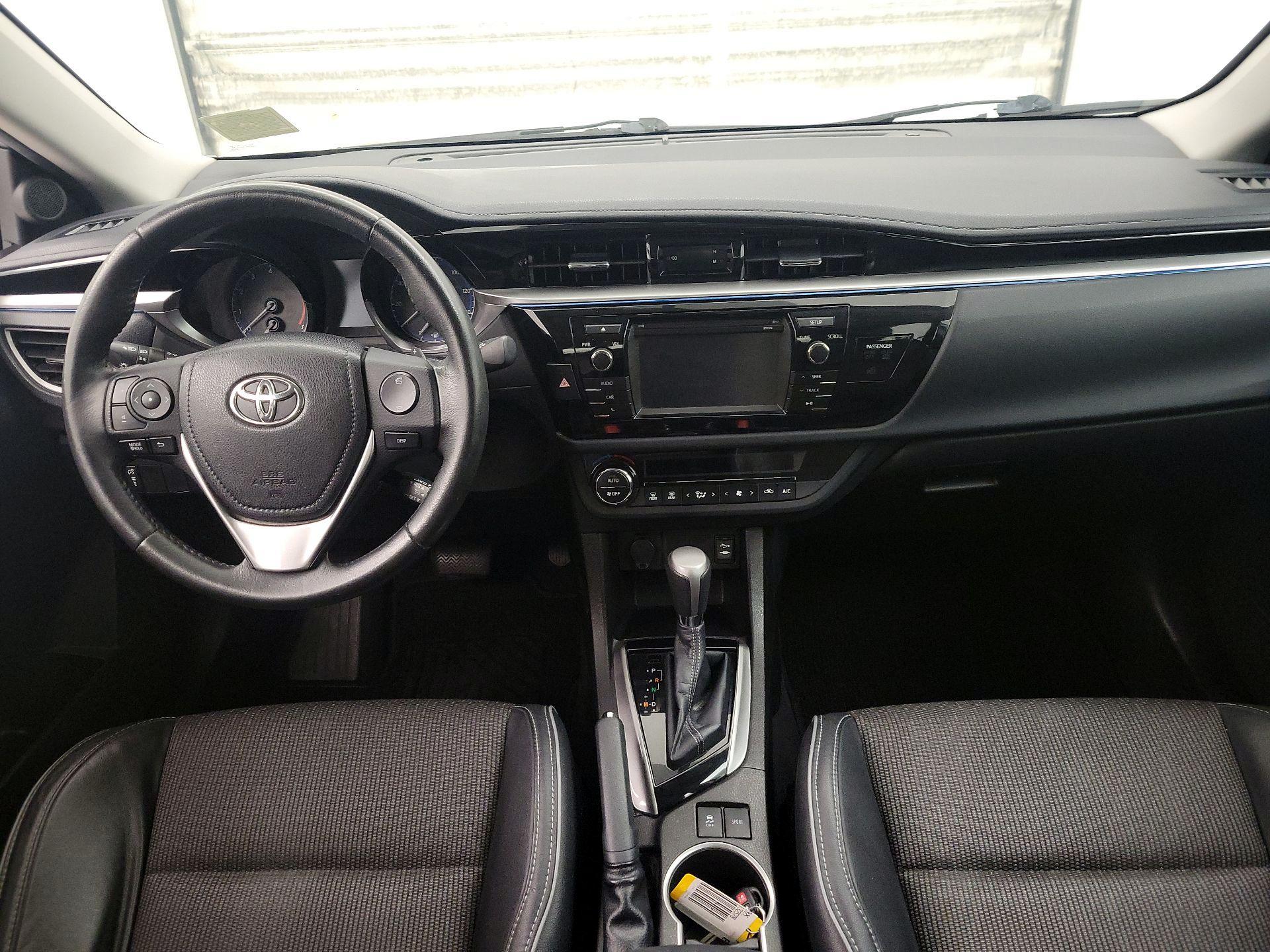 Thumbnail: 2014 Toyota Corolla - 9