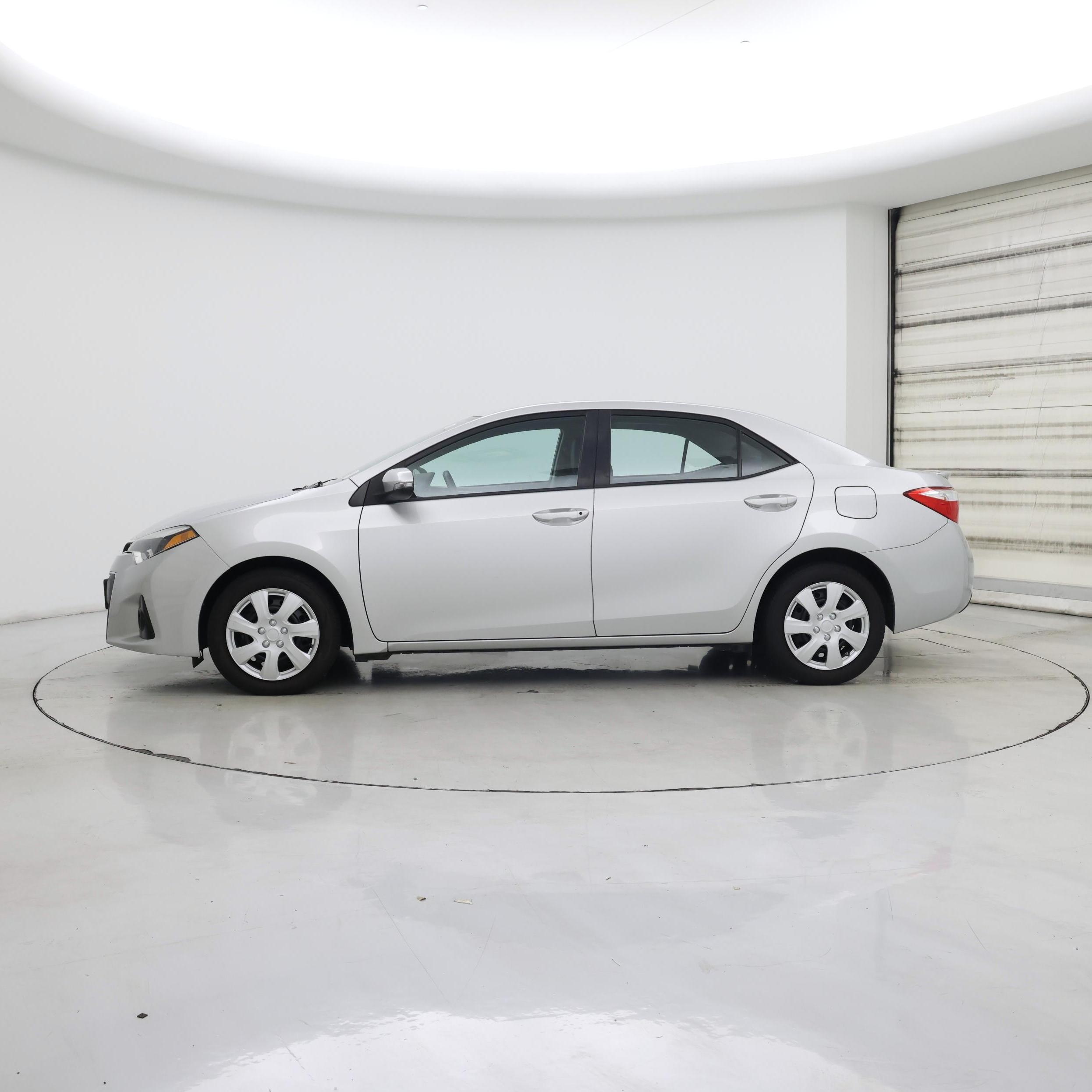 Thumbnail: 2014 Toyota Corolla - 3