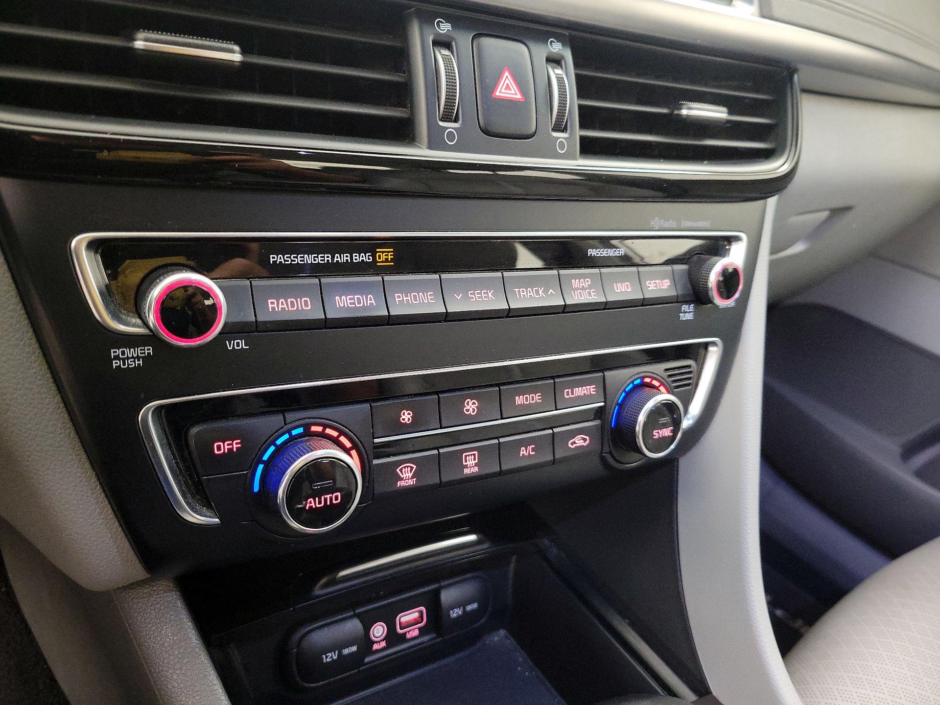 Thumbnail: 2016 Kia Optima - 15