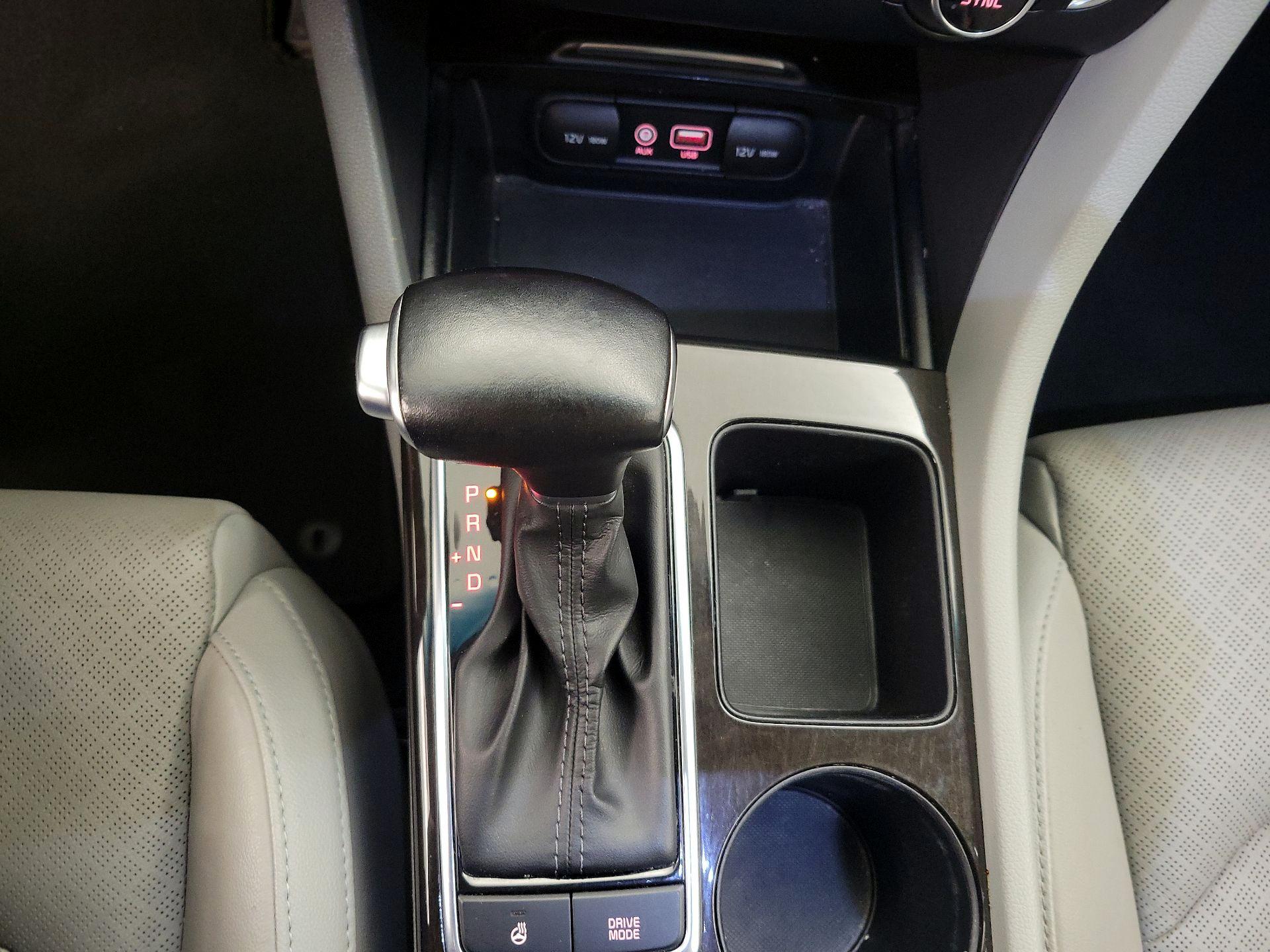 Thumbnail: 2016 Kia Optima - 16