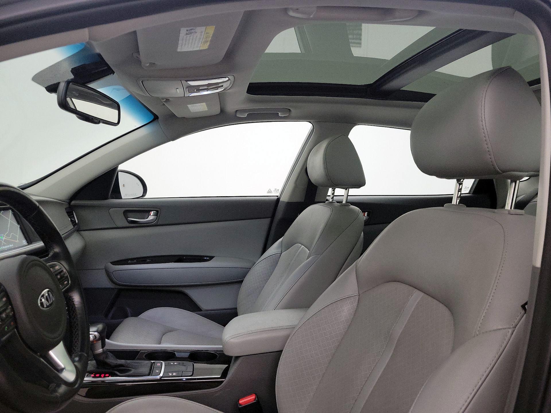 Thumbnail: 2016 Kia Optima - 18