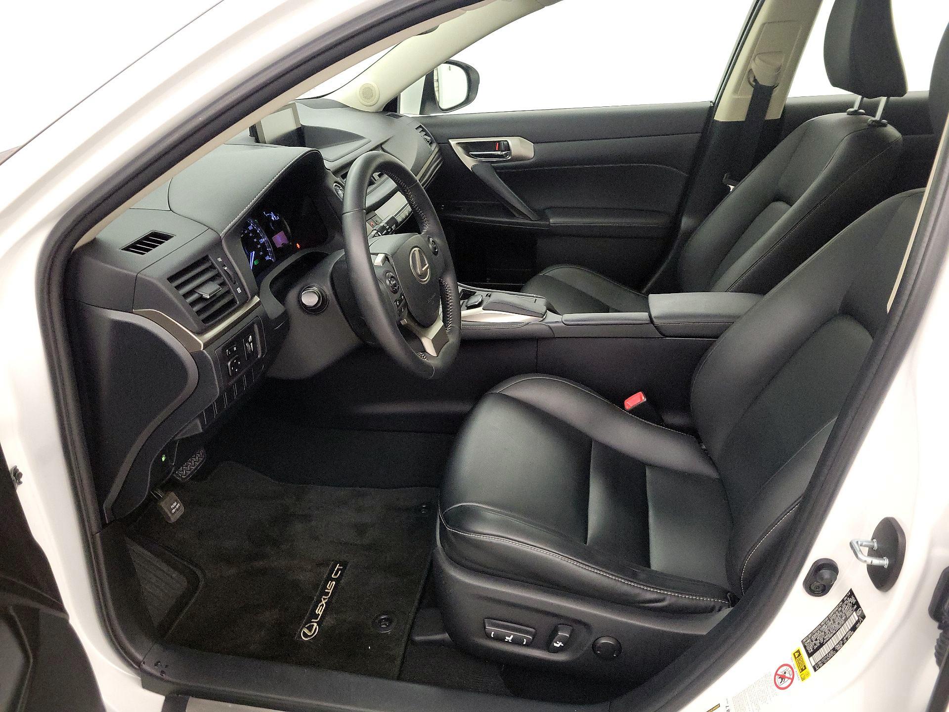Thumbnail: 2014 Lexus CT - 9
