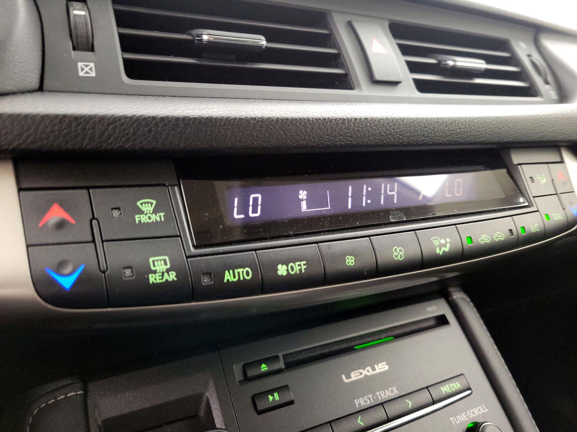 Thumbnail: 2014 Lexus CT - 15