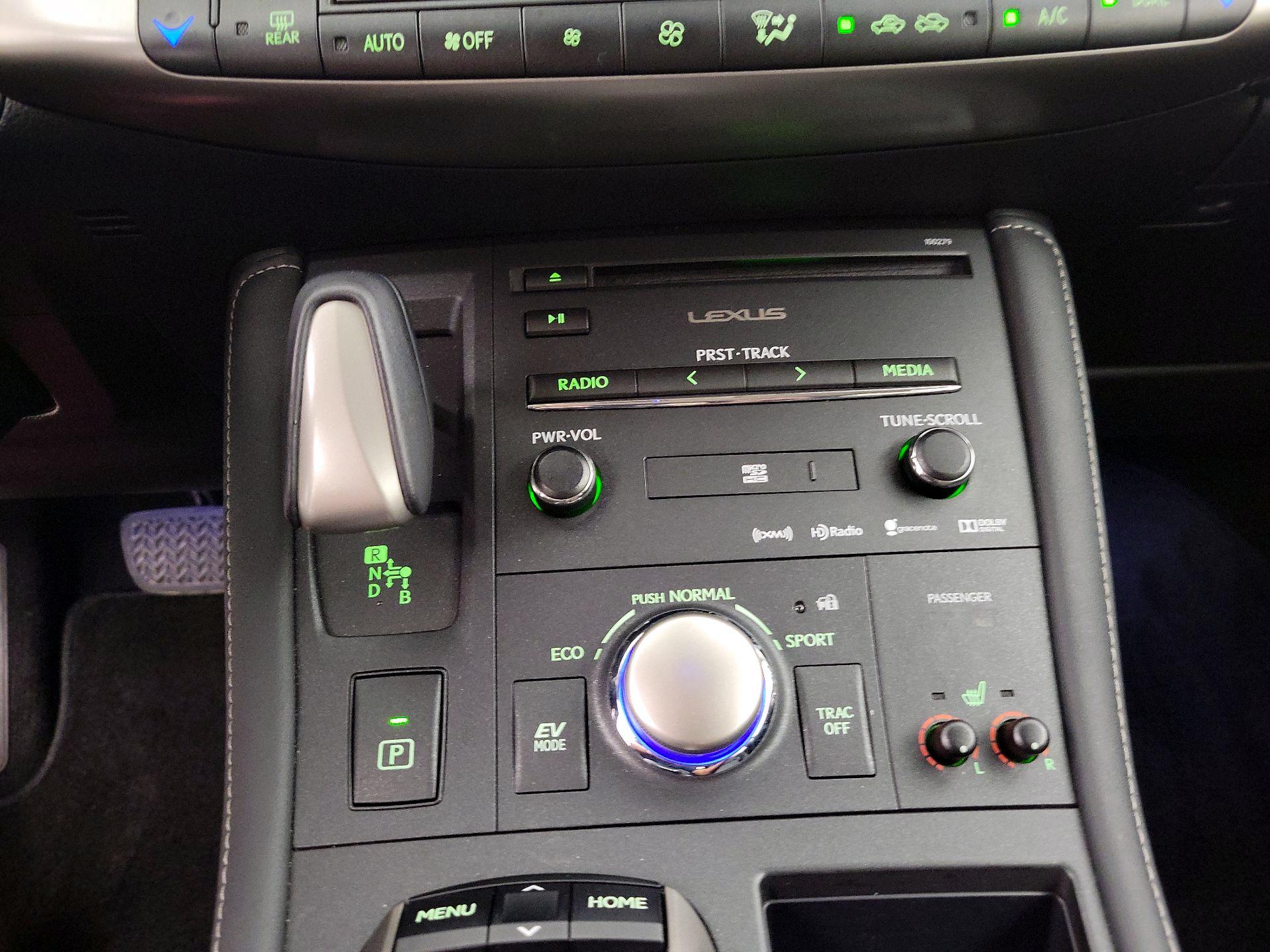 Thumbnail: 2014 Lexus CT - 16