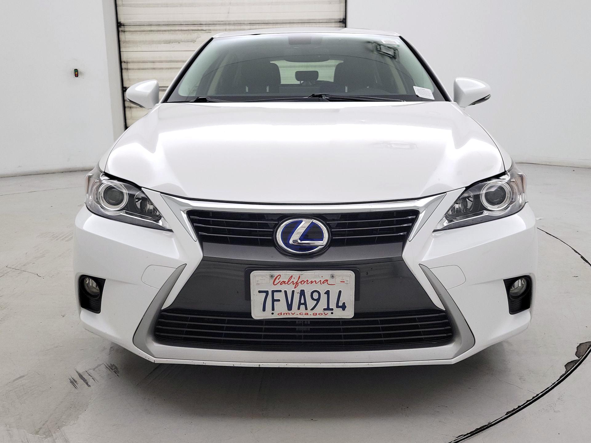 Thumbnail: 2014 Lexus CT - 2