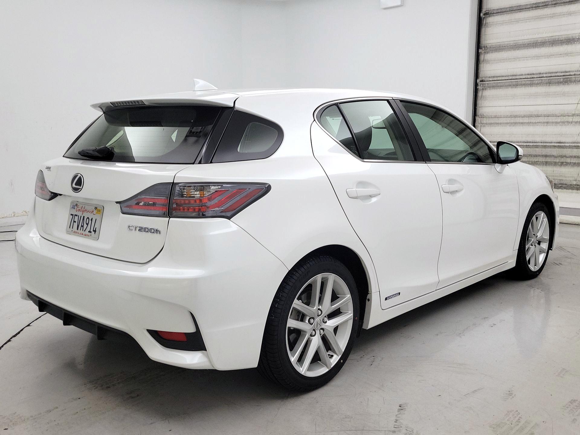 Thumbnail: 2014 Lexus CT - 5