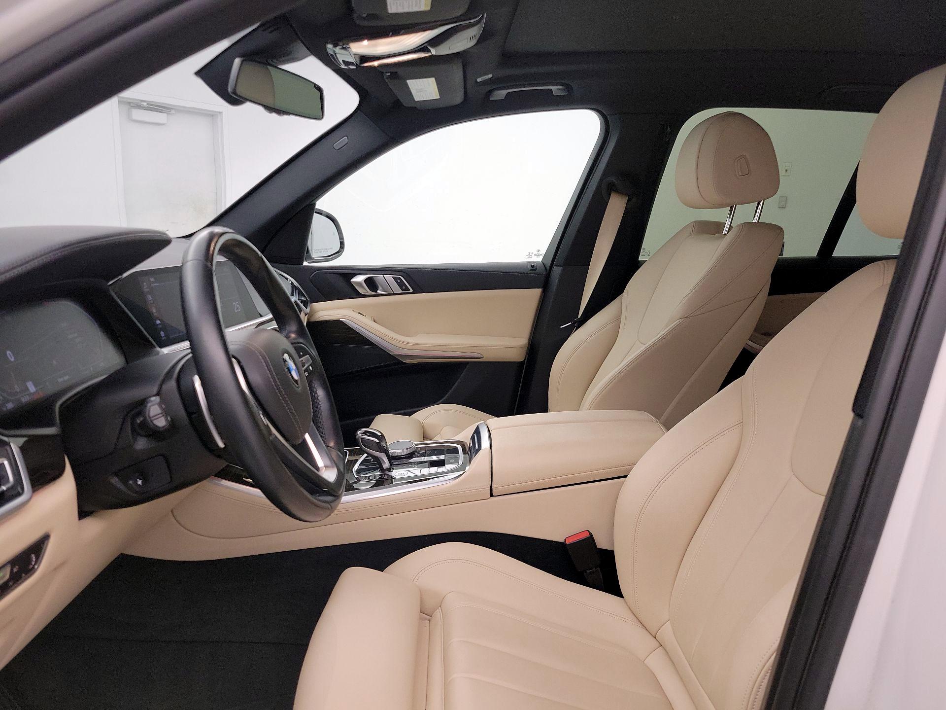Thumbnail: 2020 BMW X5 - 11