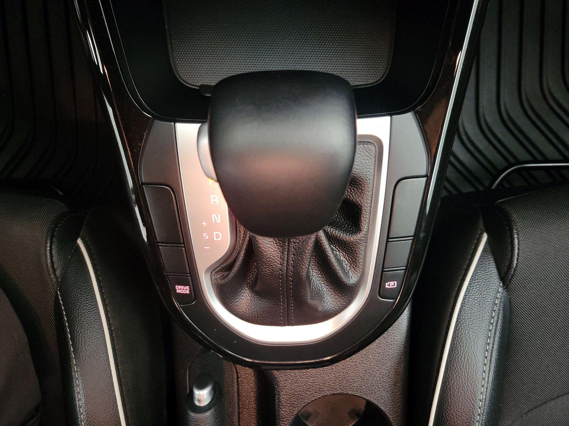 Thumbnail: 2022 Kia Forte - 17