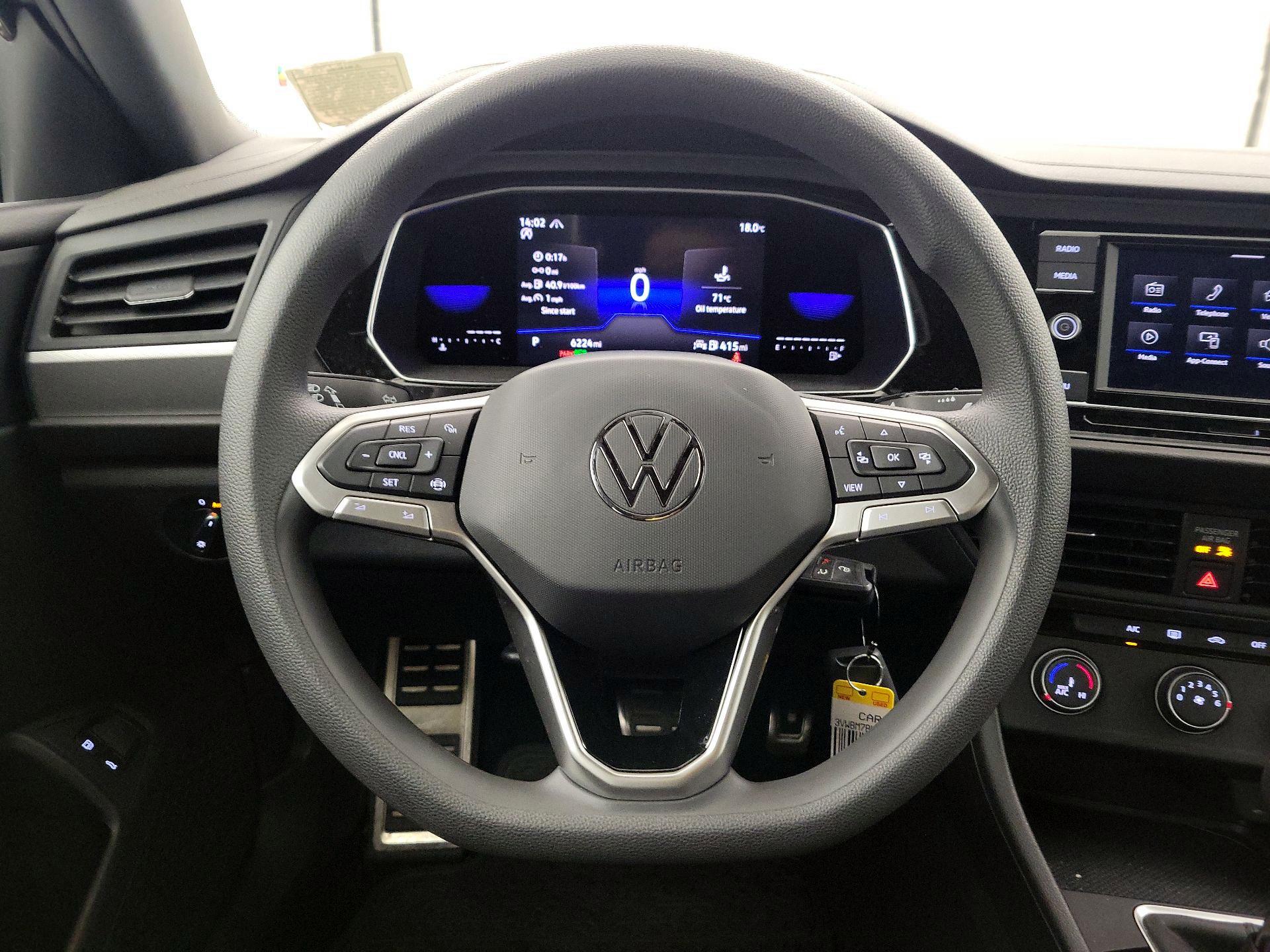 Thumbnail: 2023 Volkswagen Jetta - 19