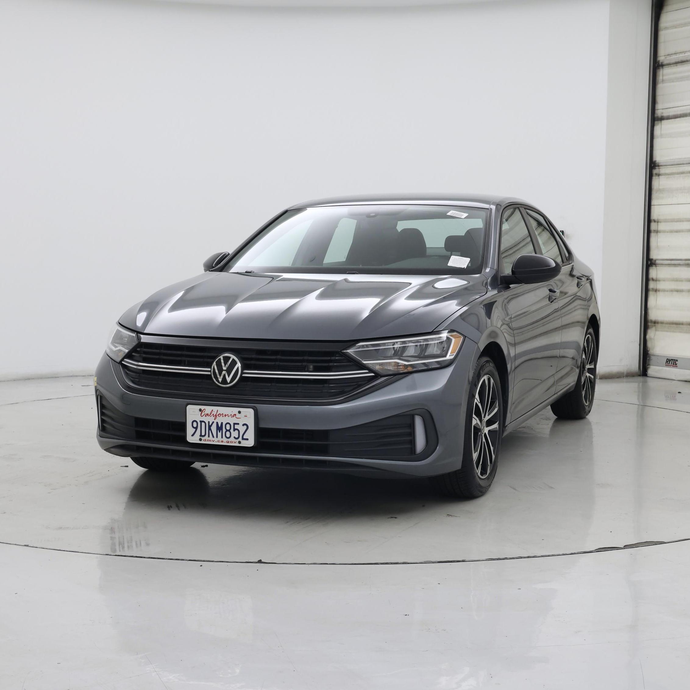 Thumbnail: 2023 Volkswagen Jetta - 4