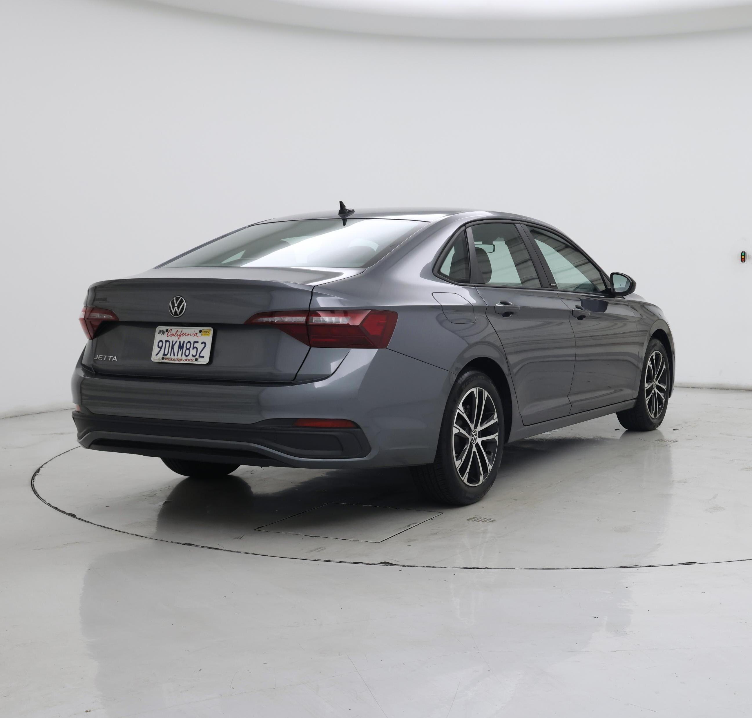 Thumbnail: 2023 Volkswagen Jetta - 8
