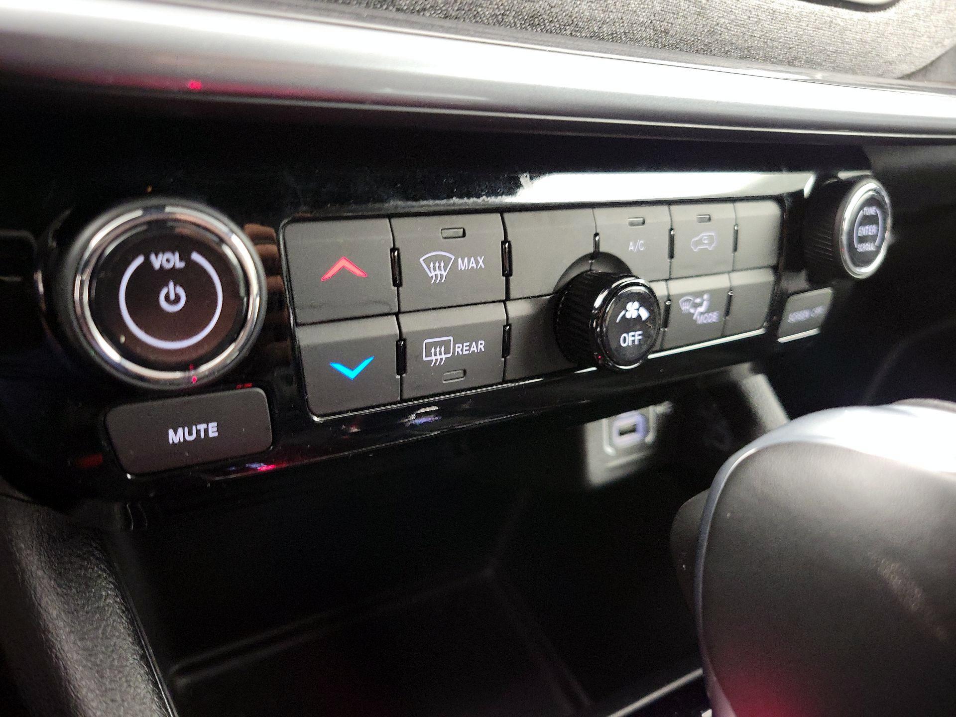 Thumbnail: 2024 Jeep Compass - 16