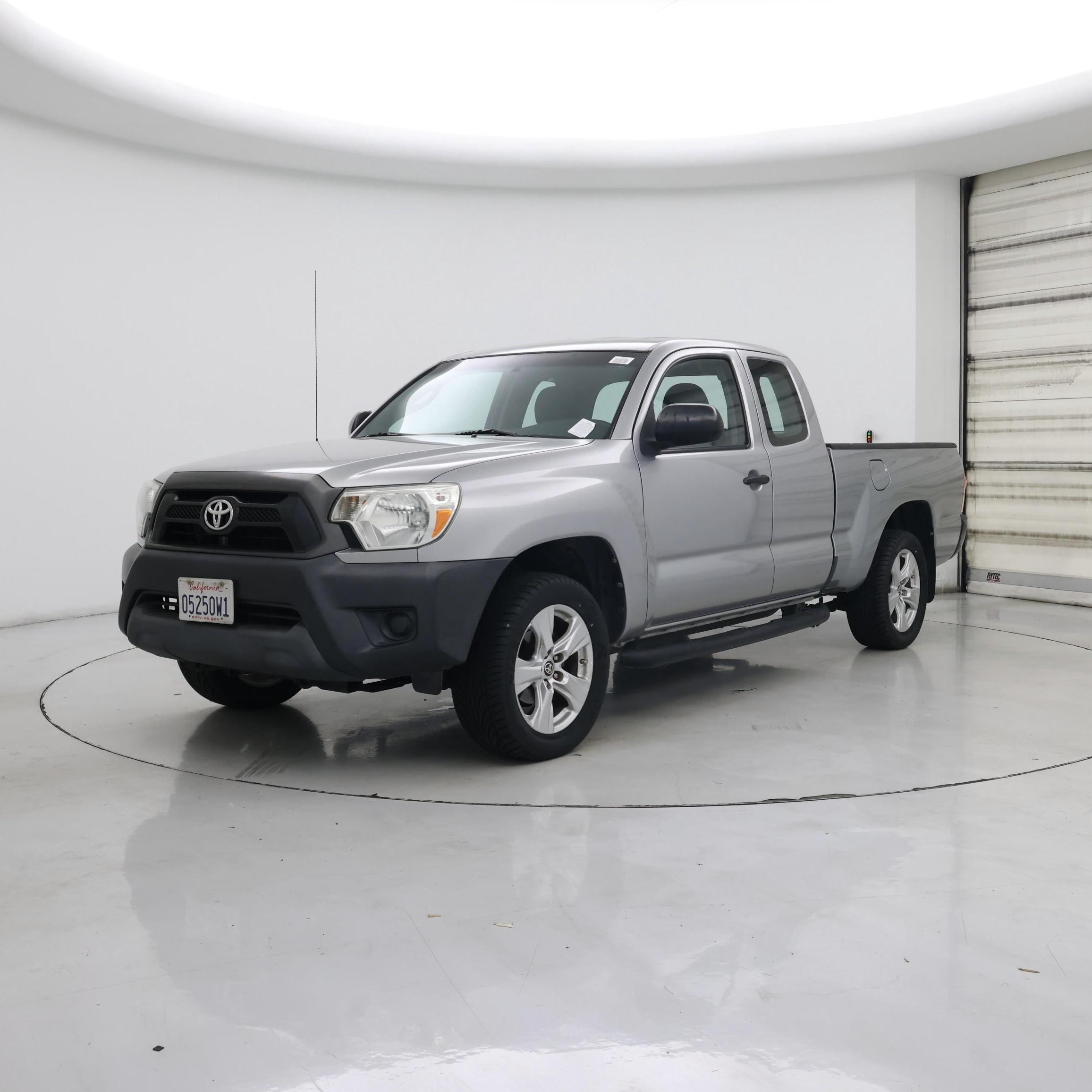 Thumbnail: 2015 Toyota Tacoma - 4