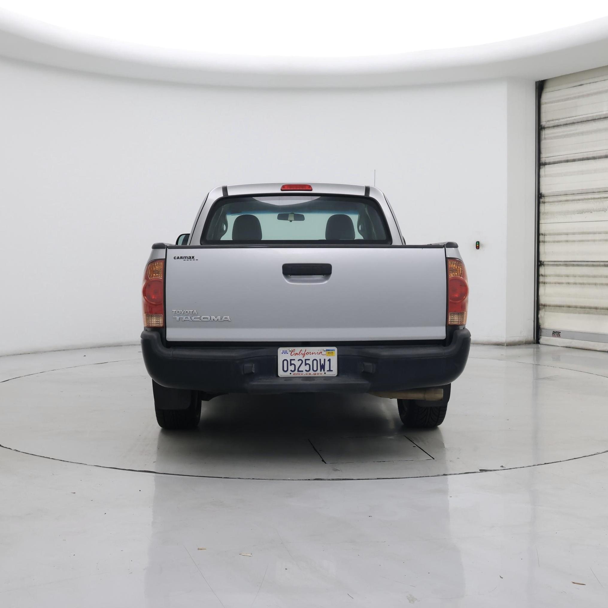 Thumbnail: 2015 Toyota Tacoma - 6