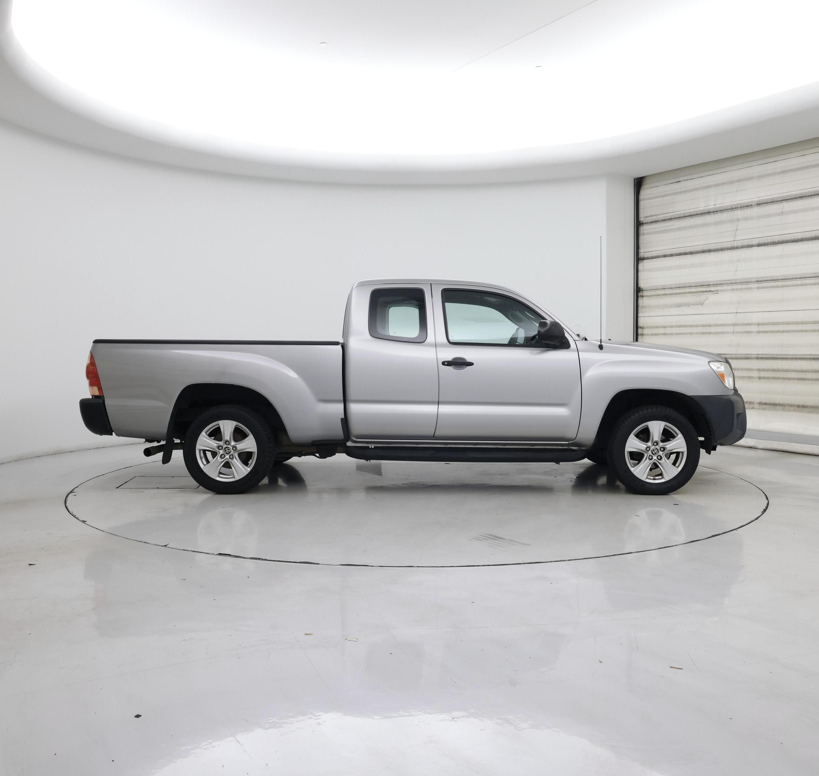 Thumbnail: 2015 Toyota Tacoma - 7