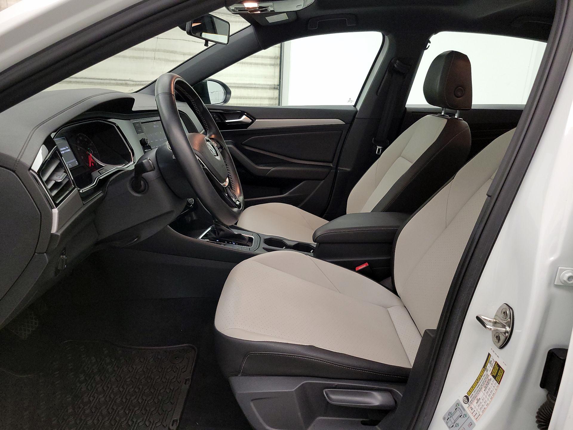 Thumbnail: 2019 Volkswagen Jetta - 11