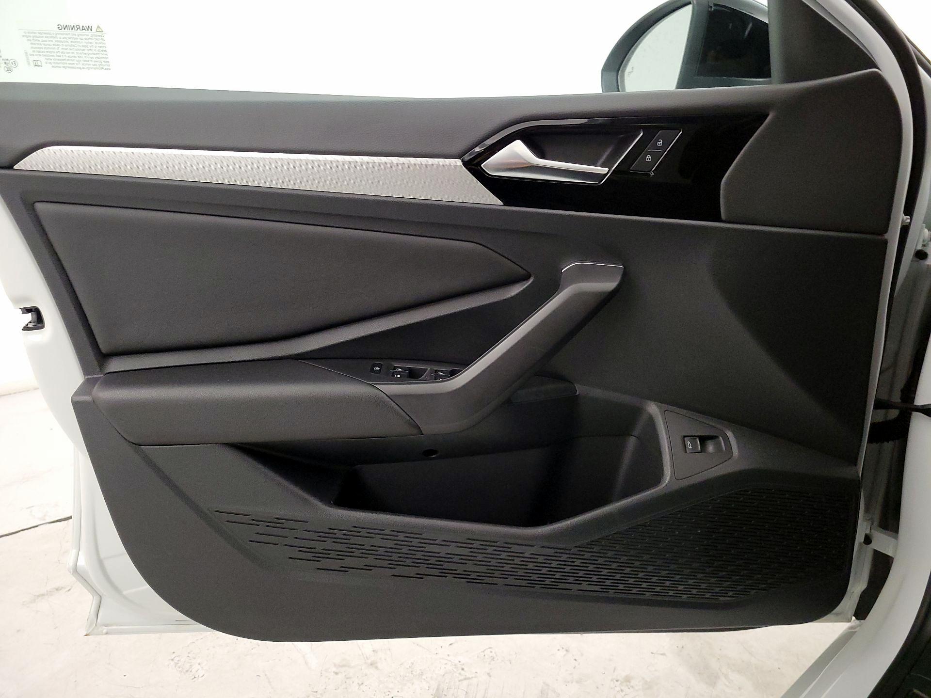 Thumbnail: 2019 Volkswagen Jetta - 12
