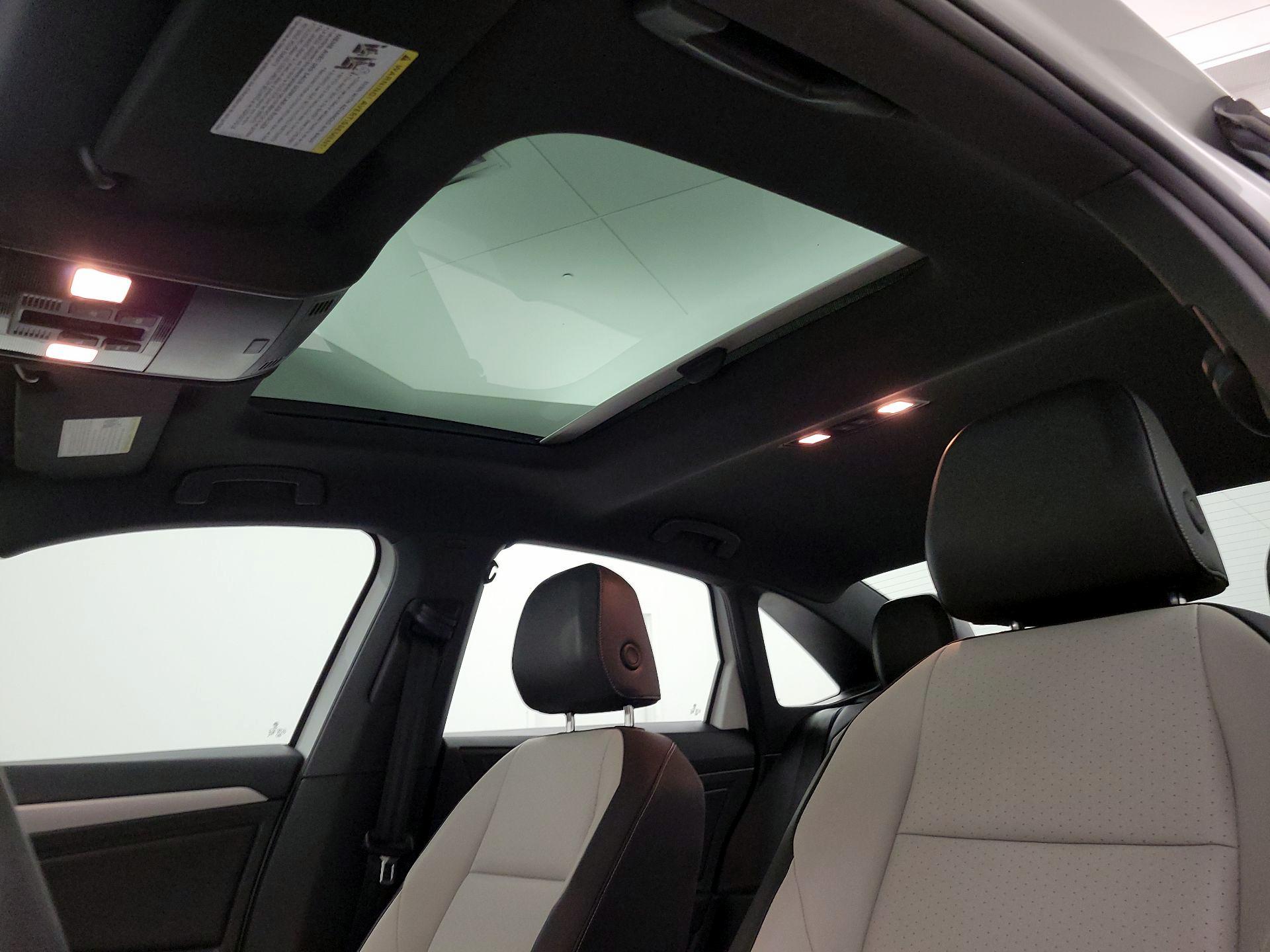 Thumbnail: 2019 Volkswagen Jetta - 19