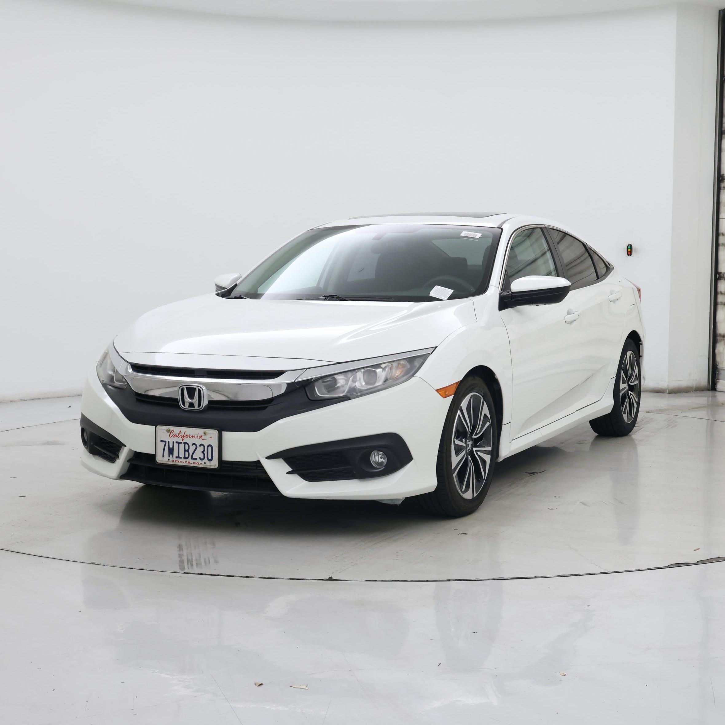 Thumbnail: 2017 Honda Civic - 4