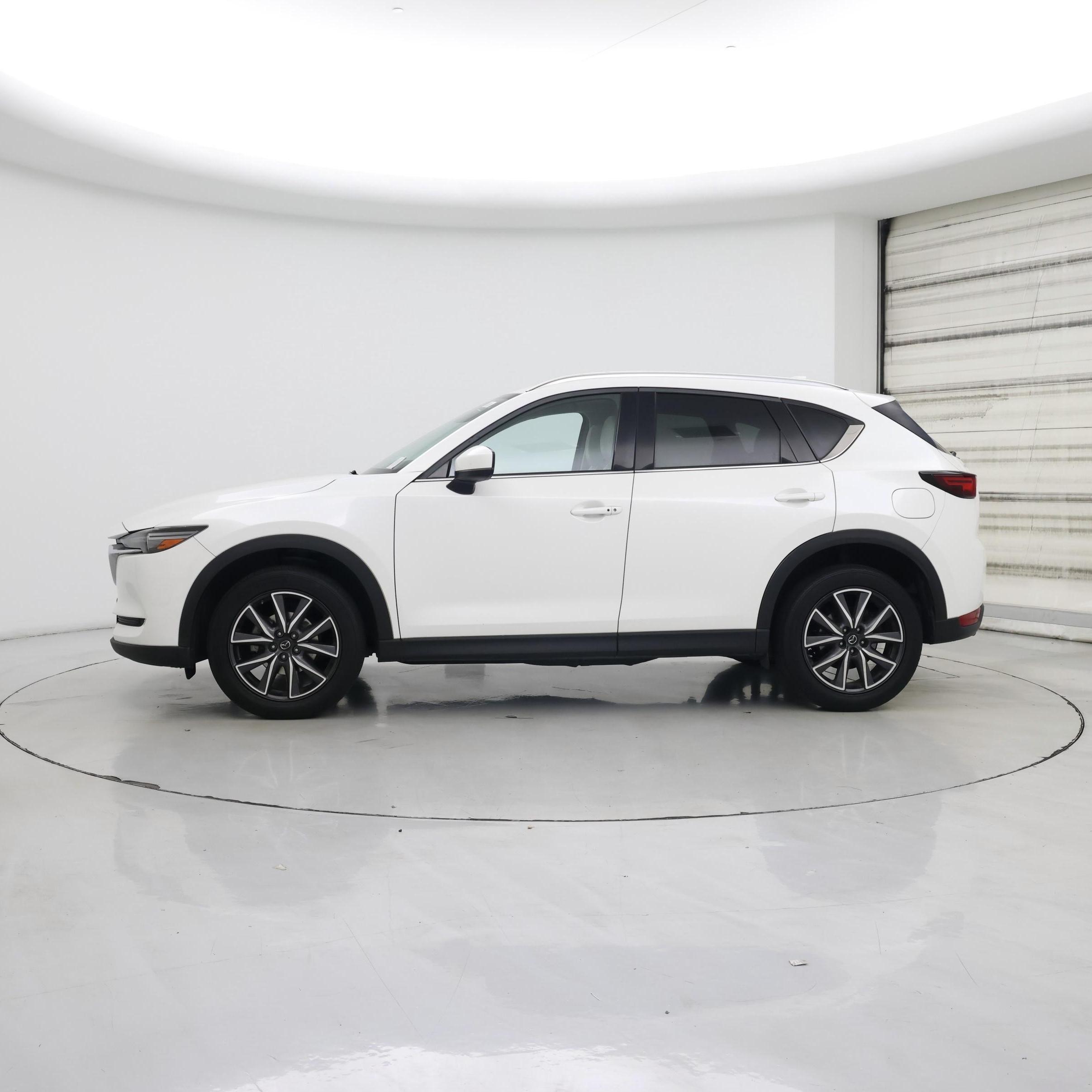 Thumbnail: 2018 Mazda CX-5 - 3