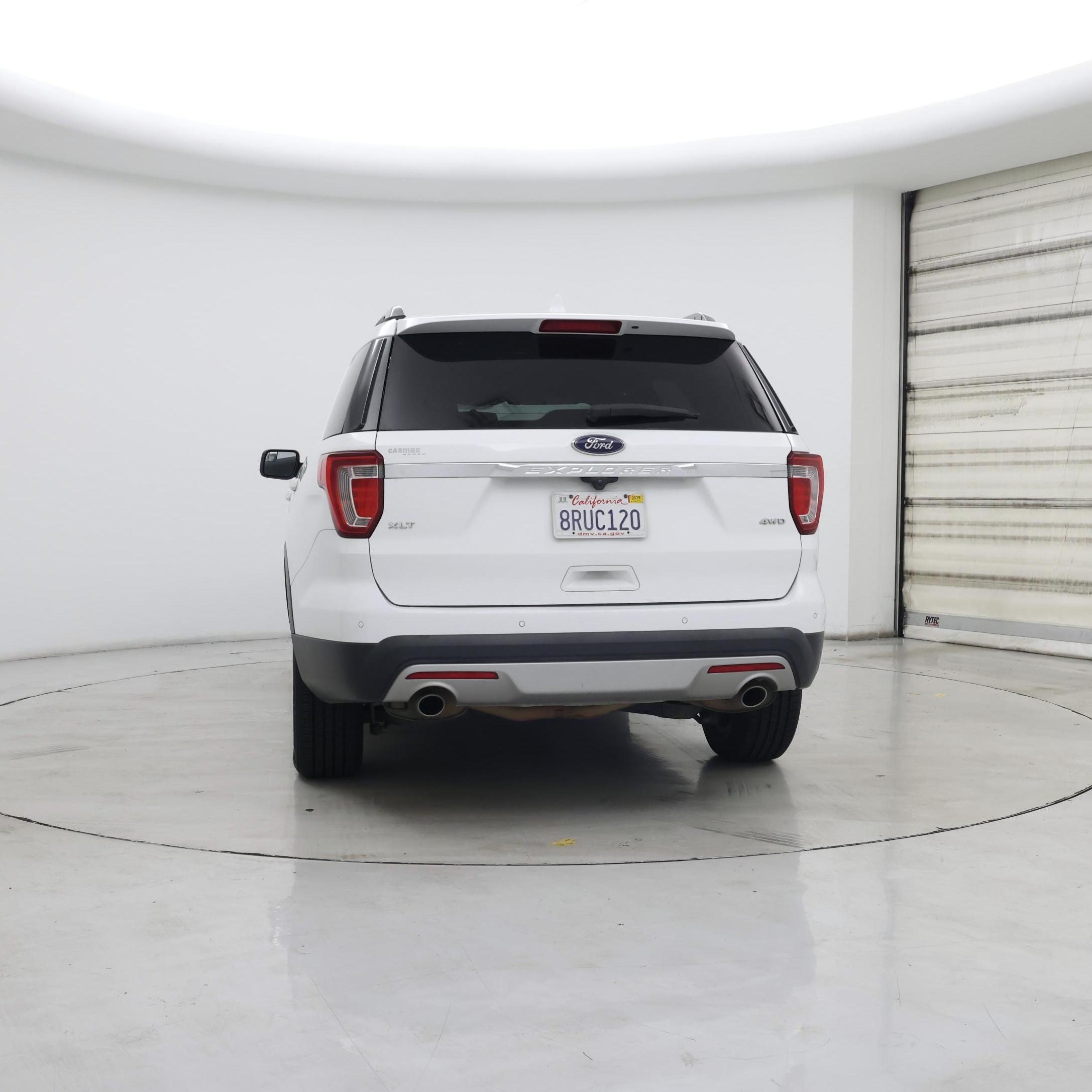 Thumbnail: 2017 Ford Explorer - 6