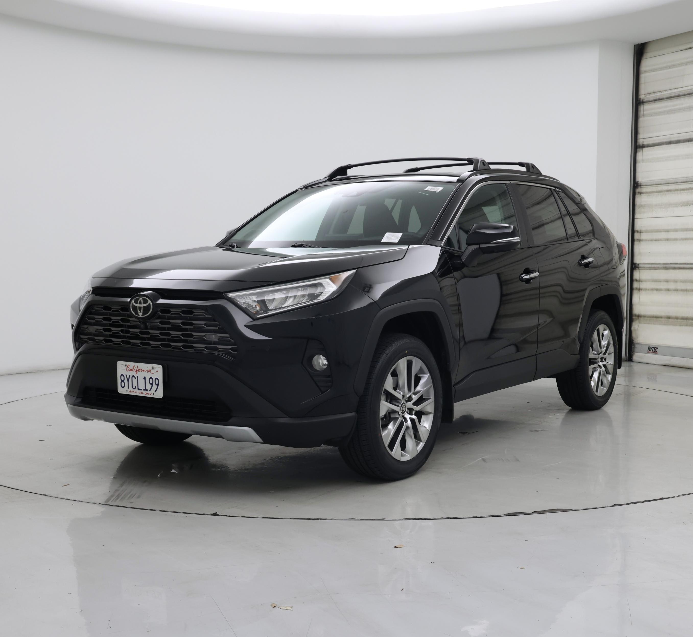 Thumbnail: 2021 Toyota RAV4 - 4
