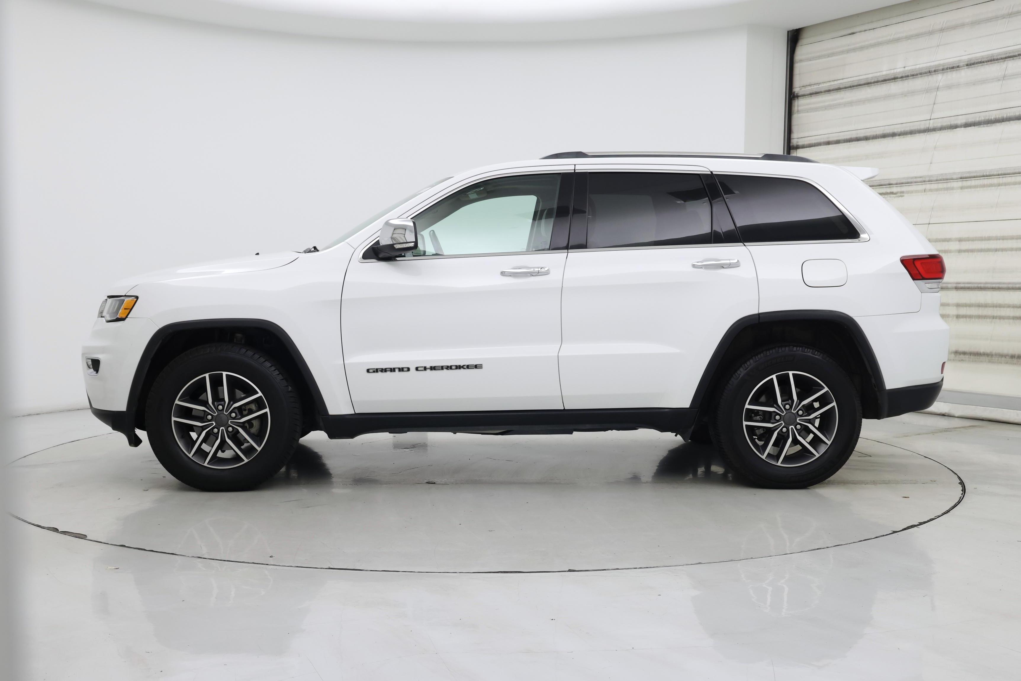 Thumbnail: 2020 Jeep Grand Cherokee - 3