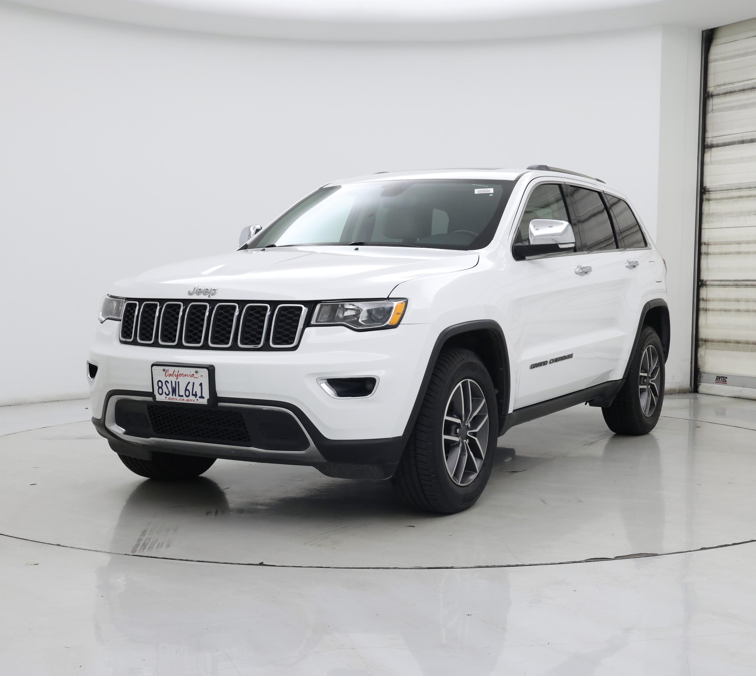Thumbnail: 2020 Jeep Grand Cherokee - 4