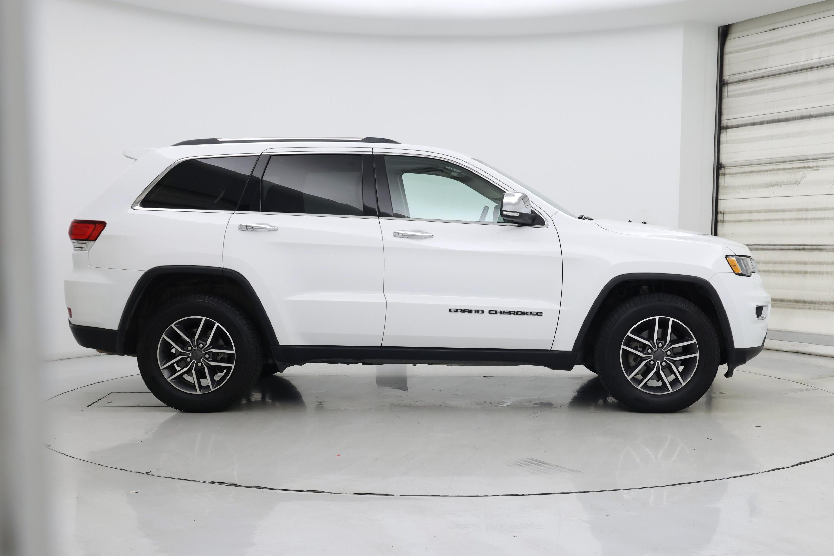 Thumbnail: 2020 Jeep Grand Cherokee - 7