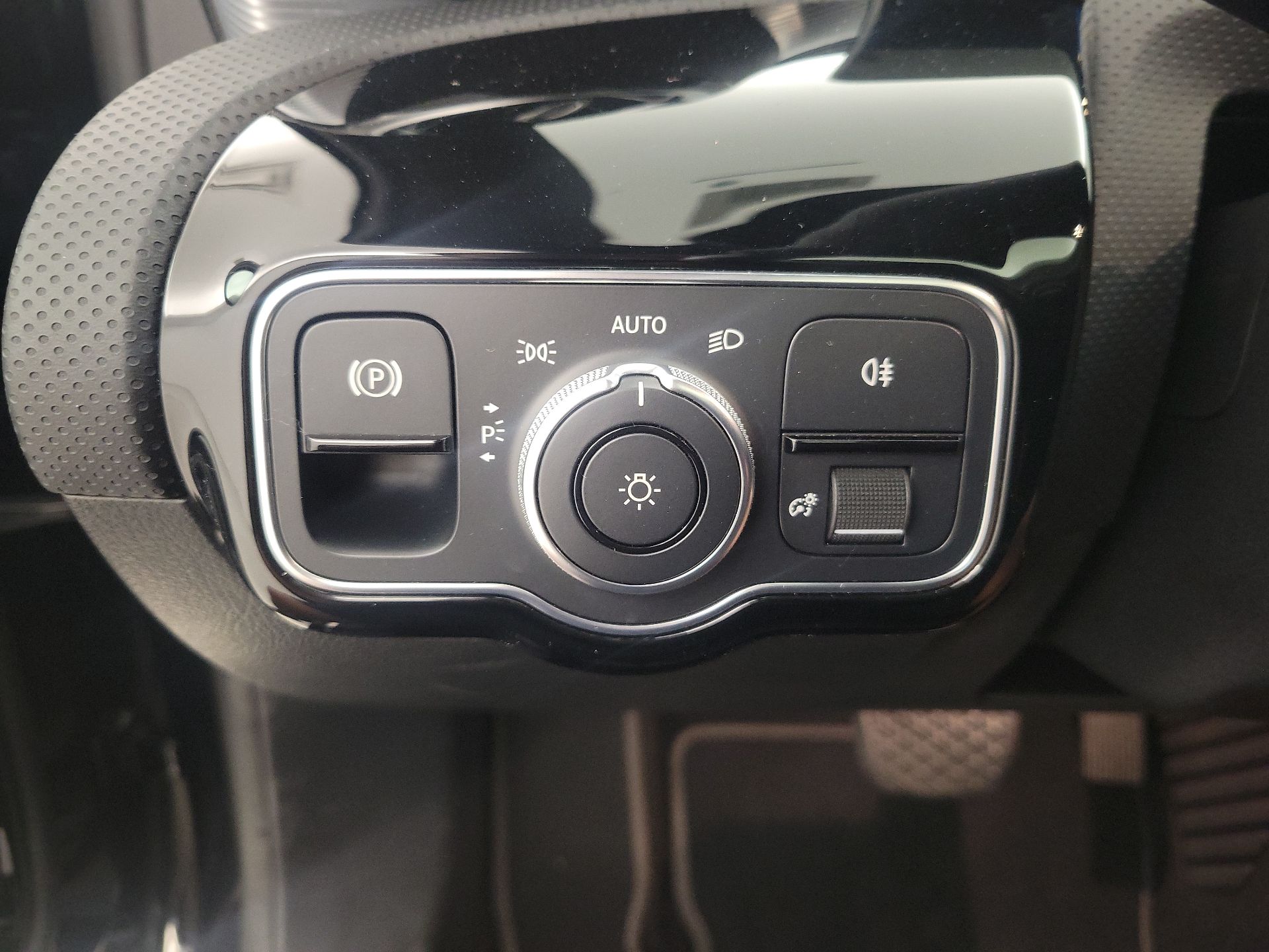 Thumbnail: 2020 Mercedes-Benz A-Class - 13