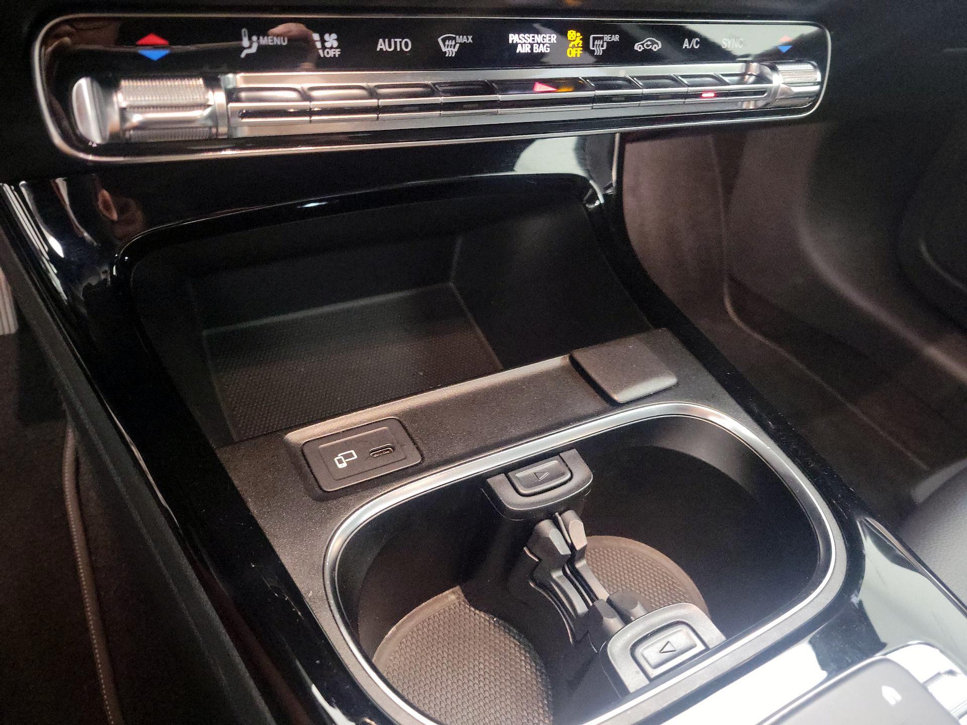 Thumbnail: 2020 Mercedes-Benz A-Class - 18