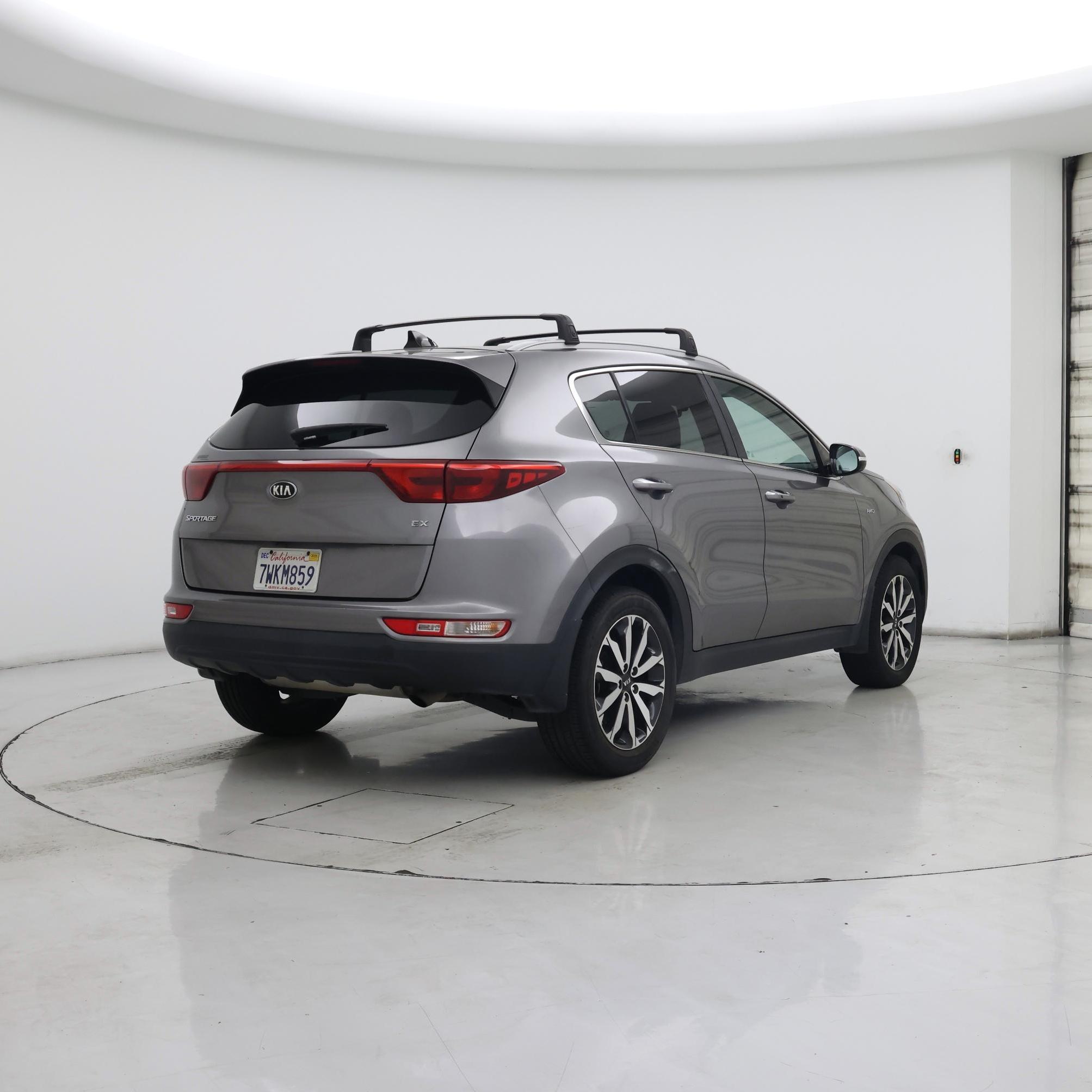 Thumbnail: 2017 Kia Sportage - 8