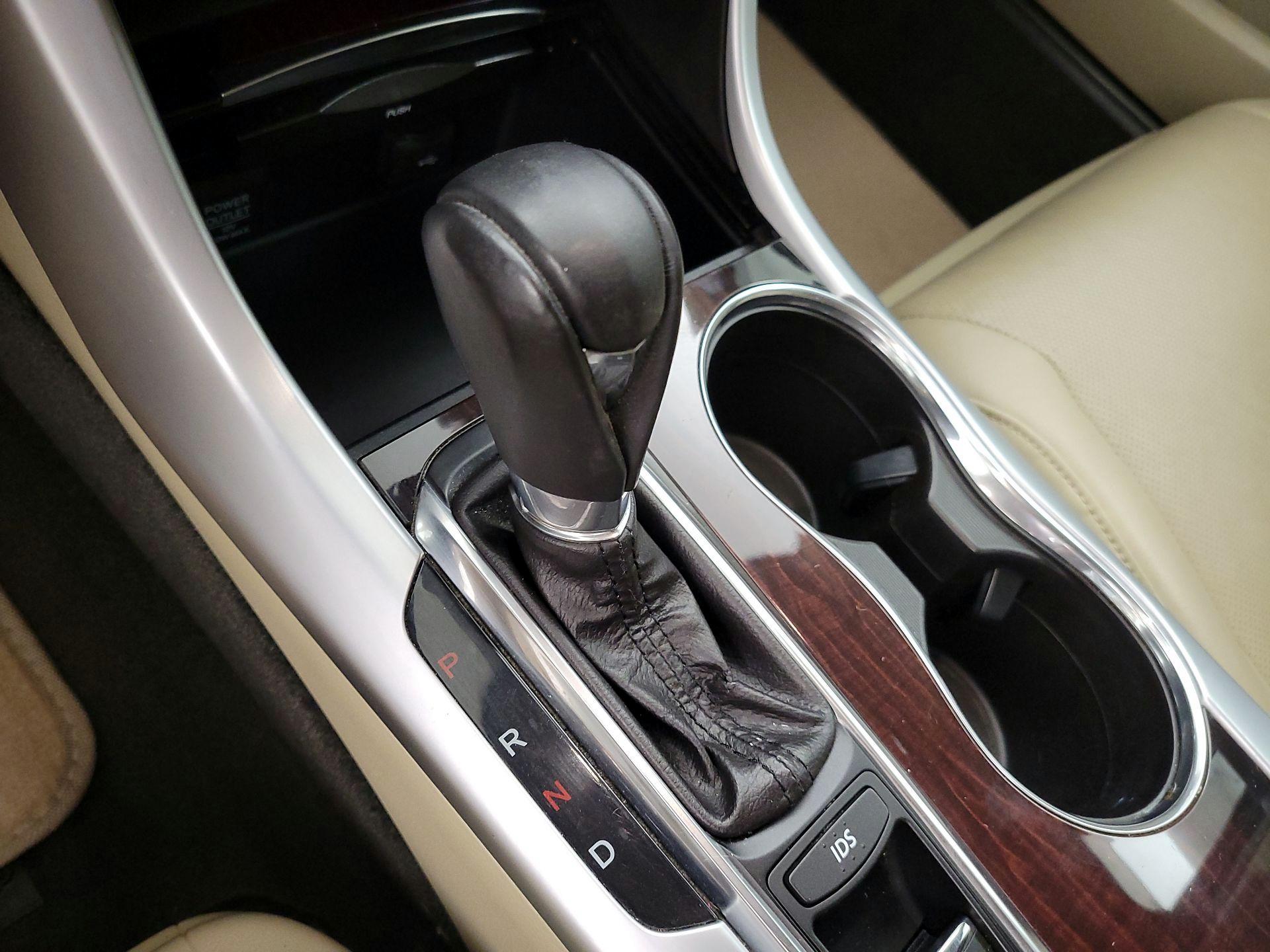 Thumbnail: 2015 Acura TLX - 18
