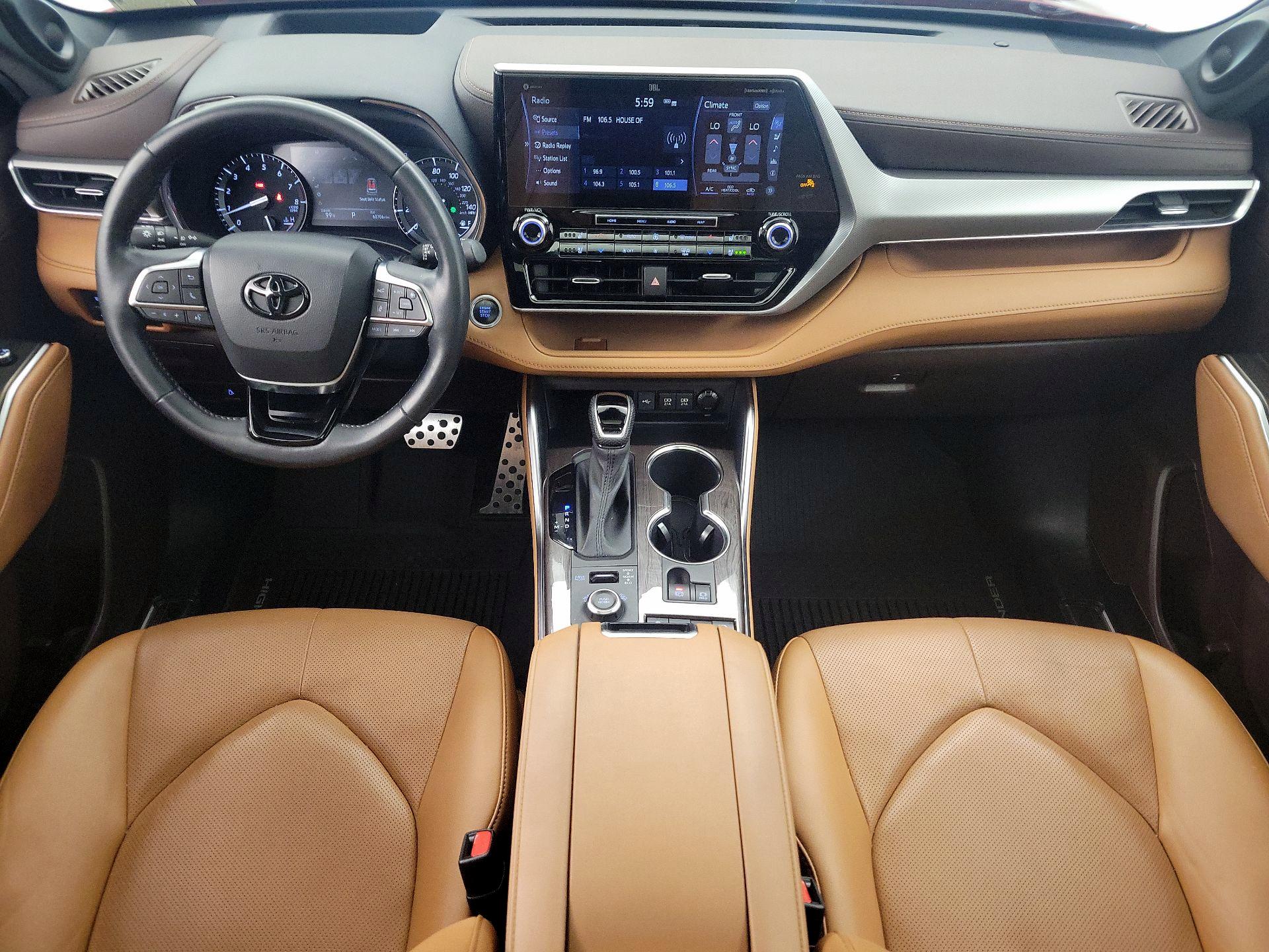 Thumbnail: 2020 Toyota Highlander - 9