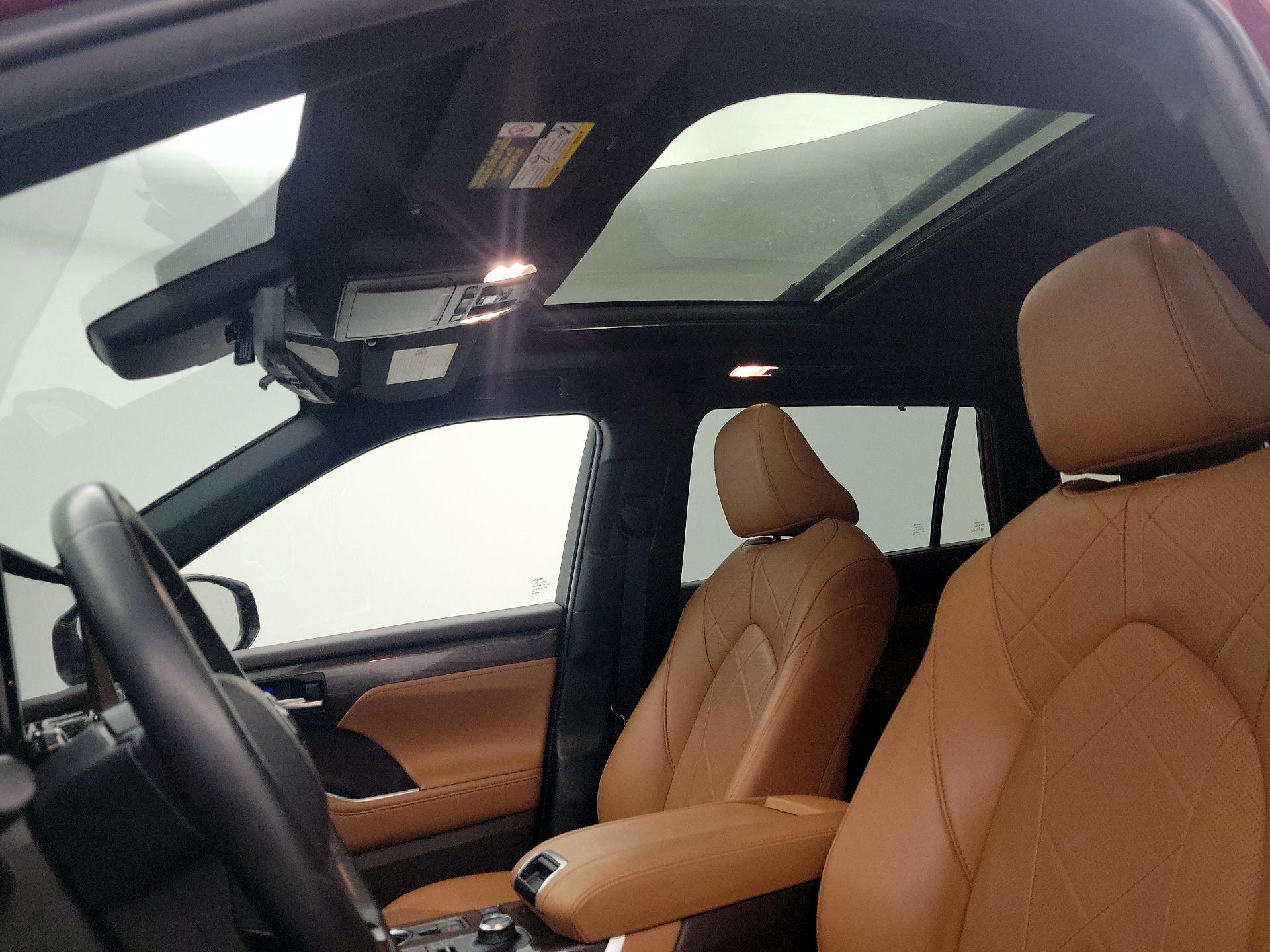 Thumbnail: 2020 Toyota Highlander - 19