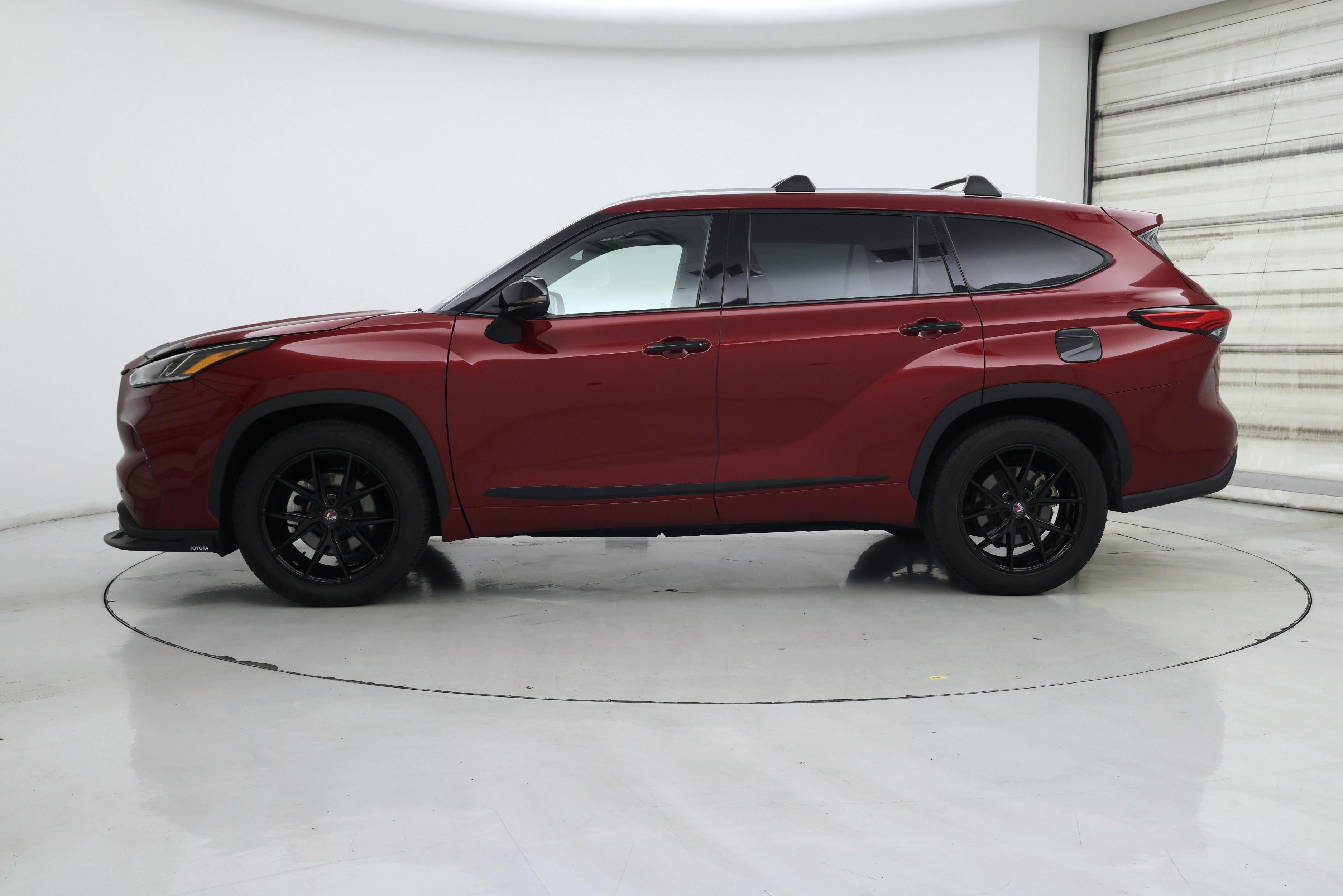 Thumbnail: 2020 Toyota Highlander - 3