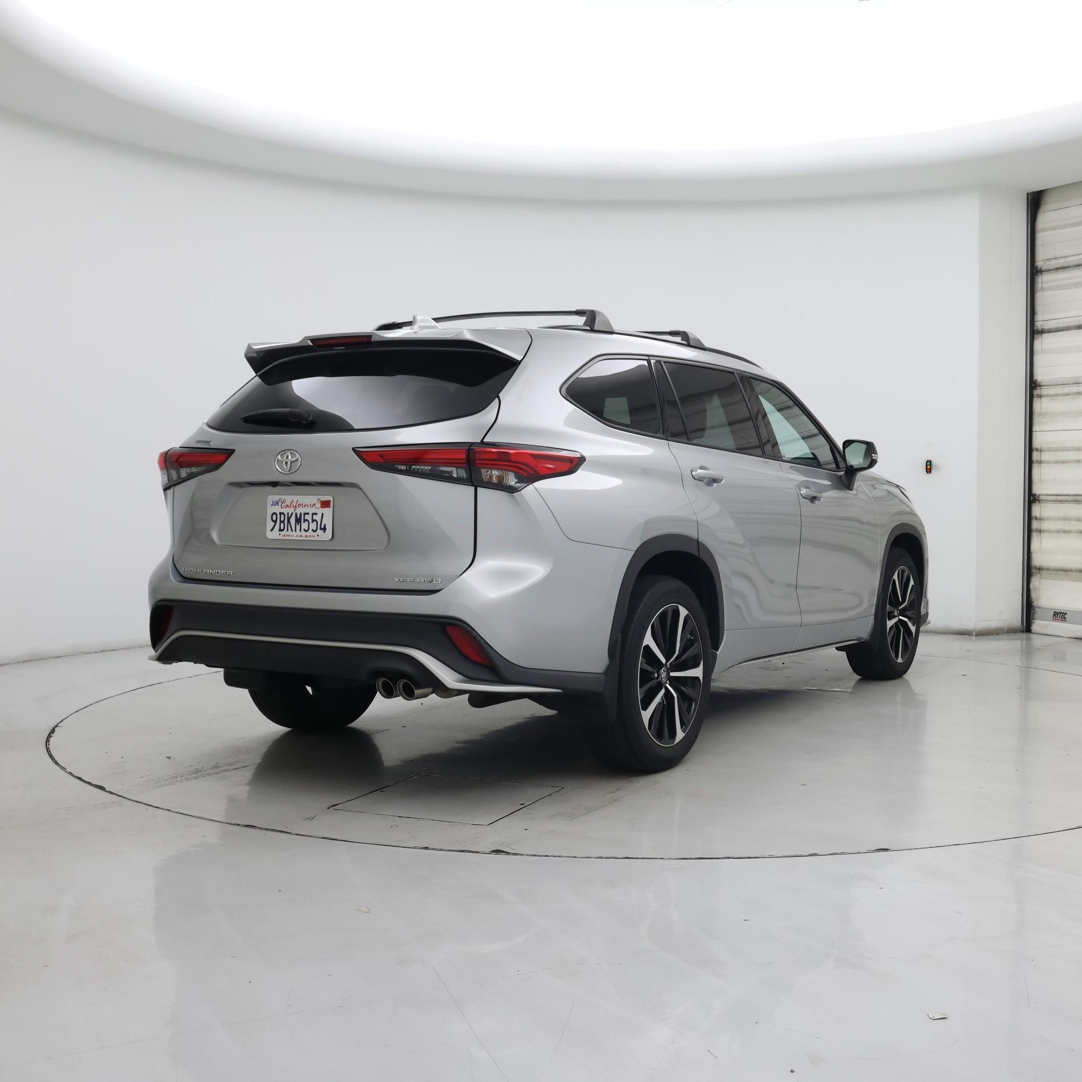 Thumbnail: 2022 Toyota Highlander - 8