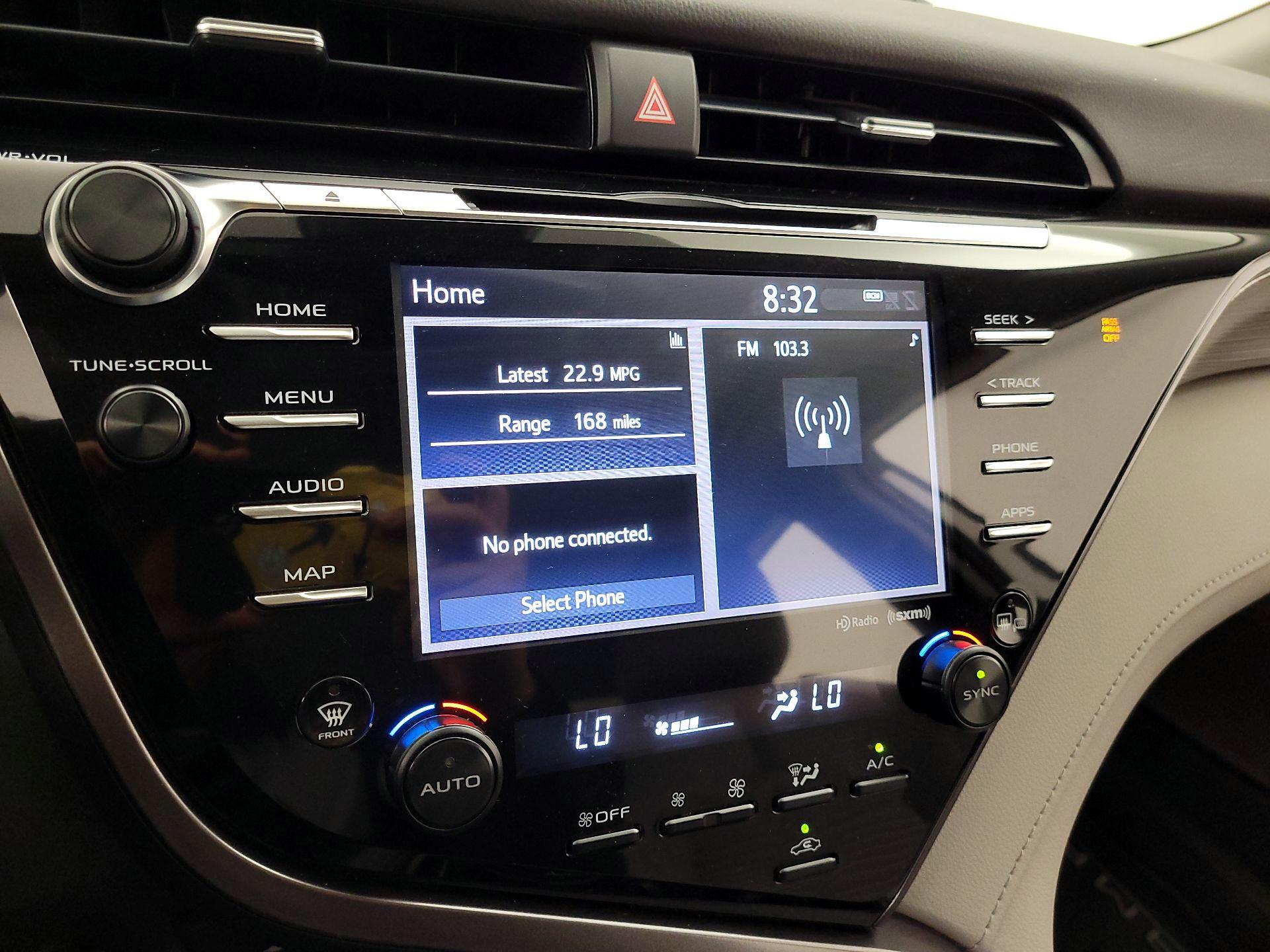 Thumbnail: 2019 Toyota Camry - 15