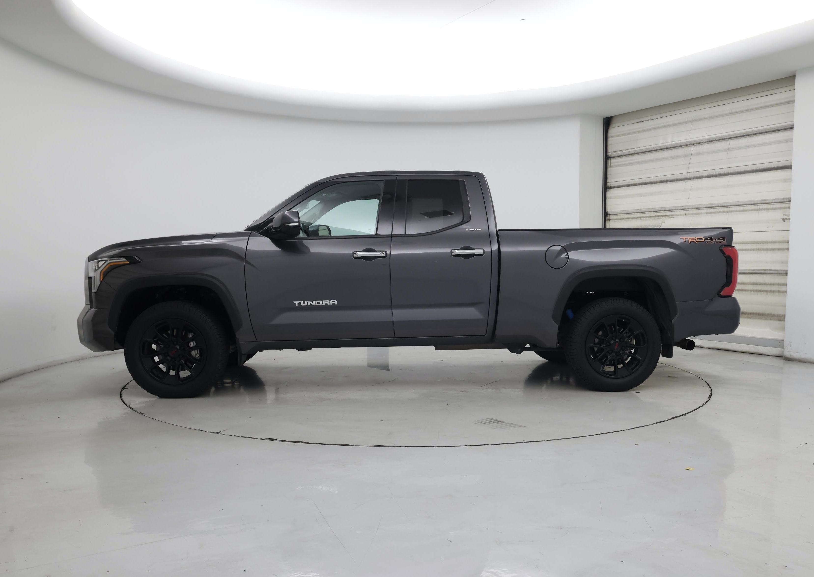 Thumbnail: 2022 Toyota Tundra - 3