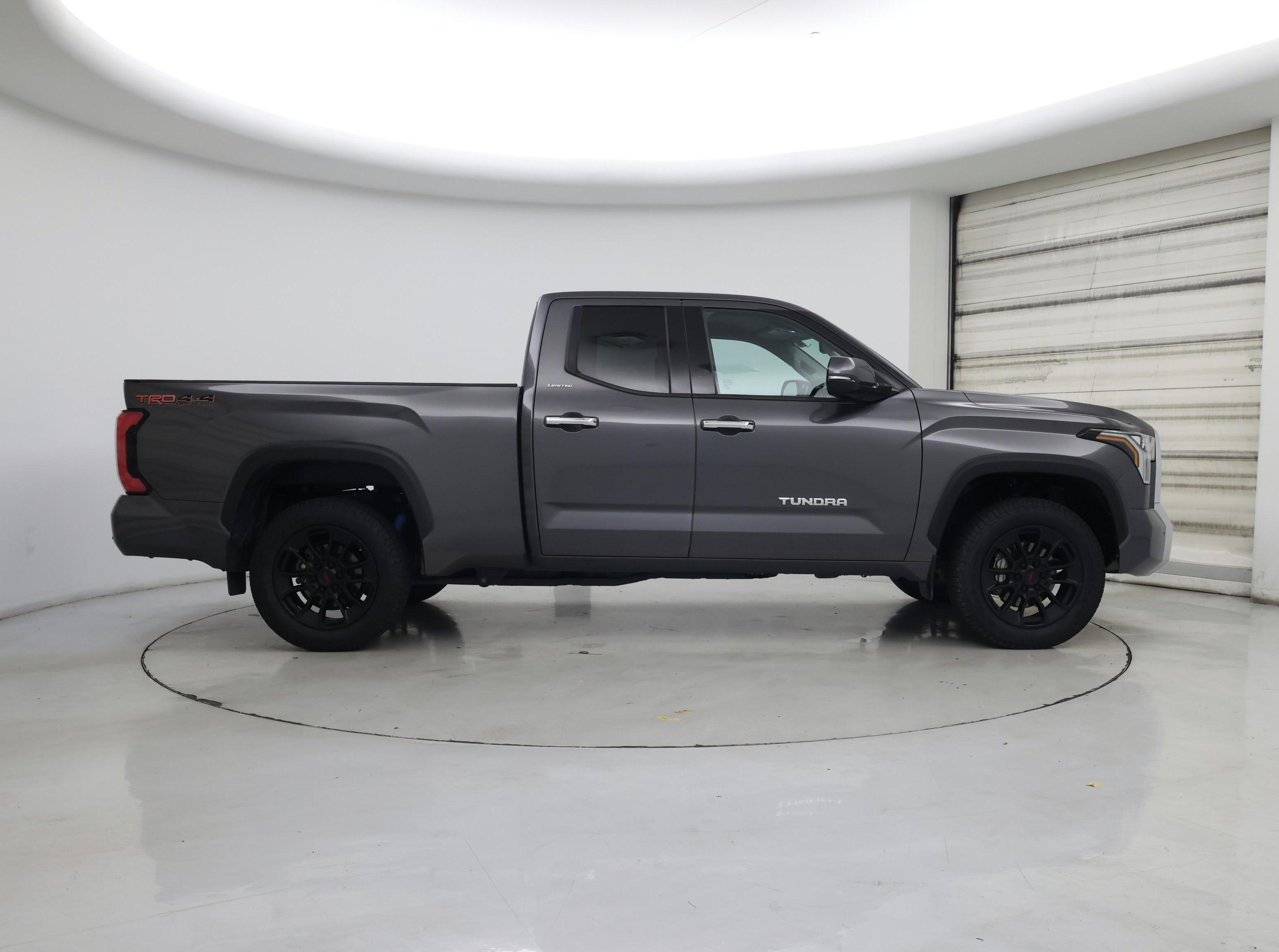 Thumbnail: 2022 Toyota Tundra - 7