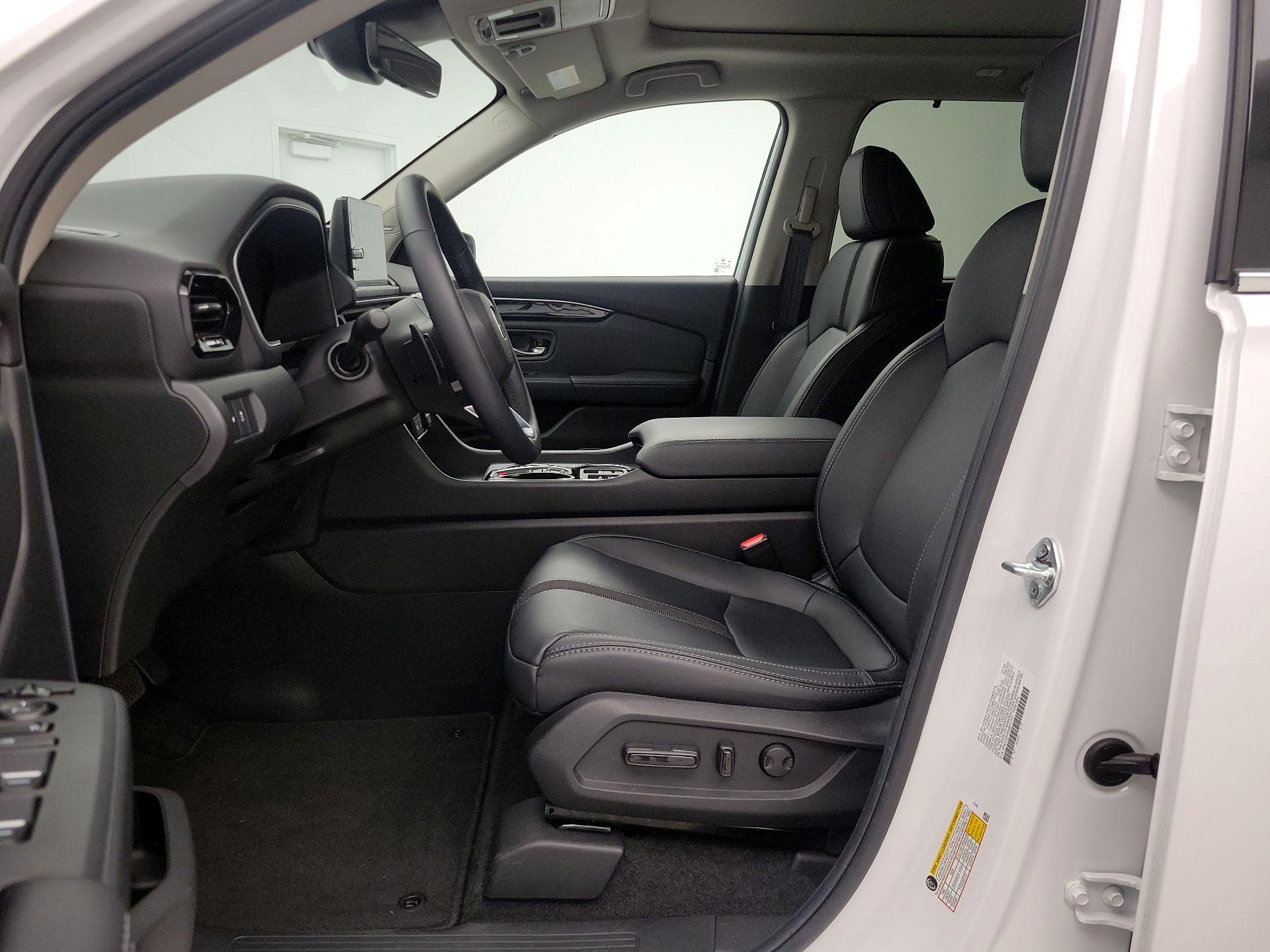 Thumbnail: 2025 Honda Pilot - 11
