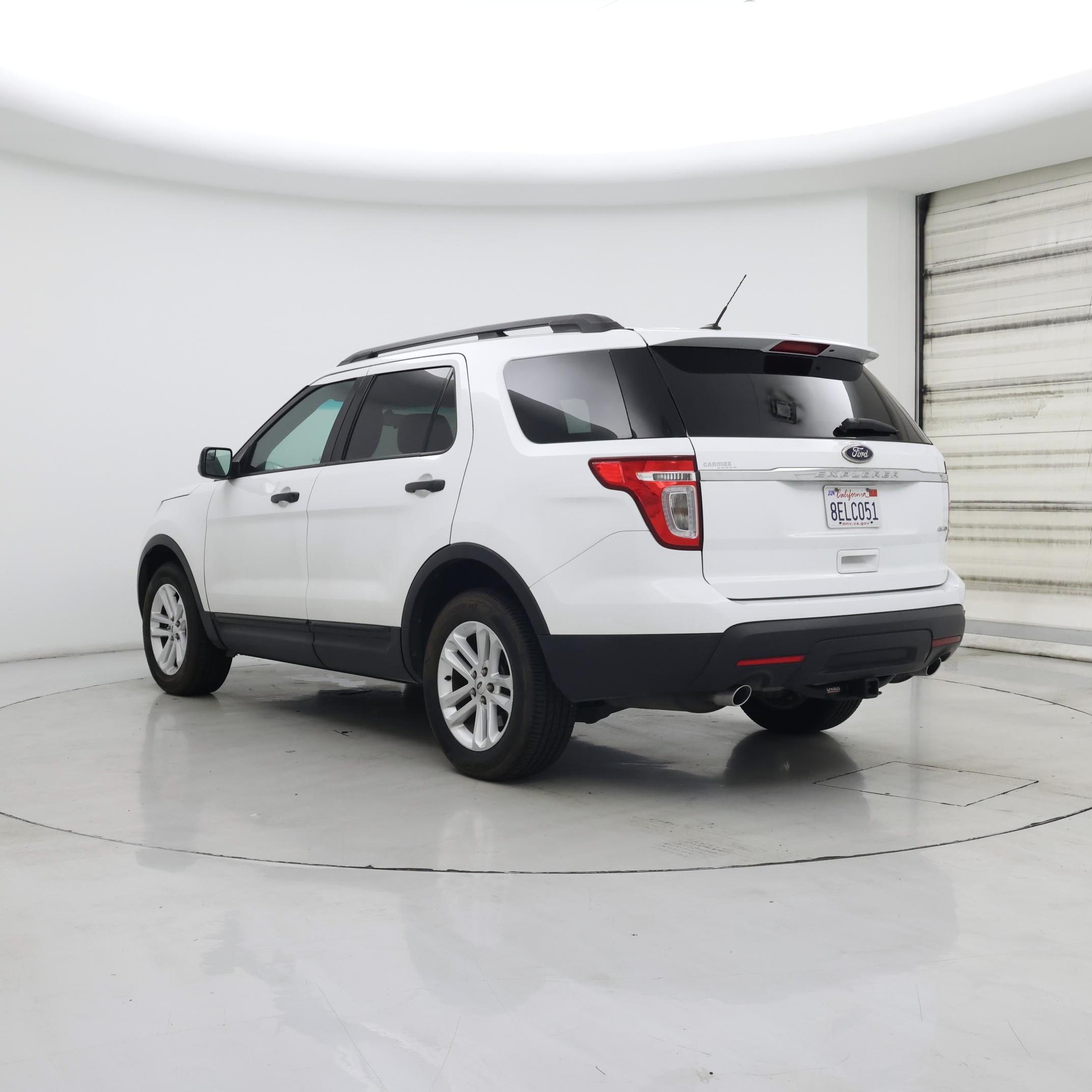 Thumbnail: 2015 Ford Explorer - 2