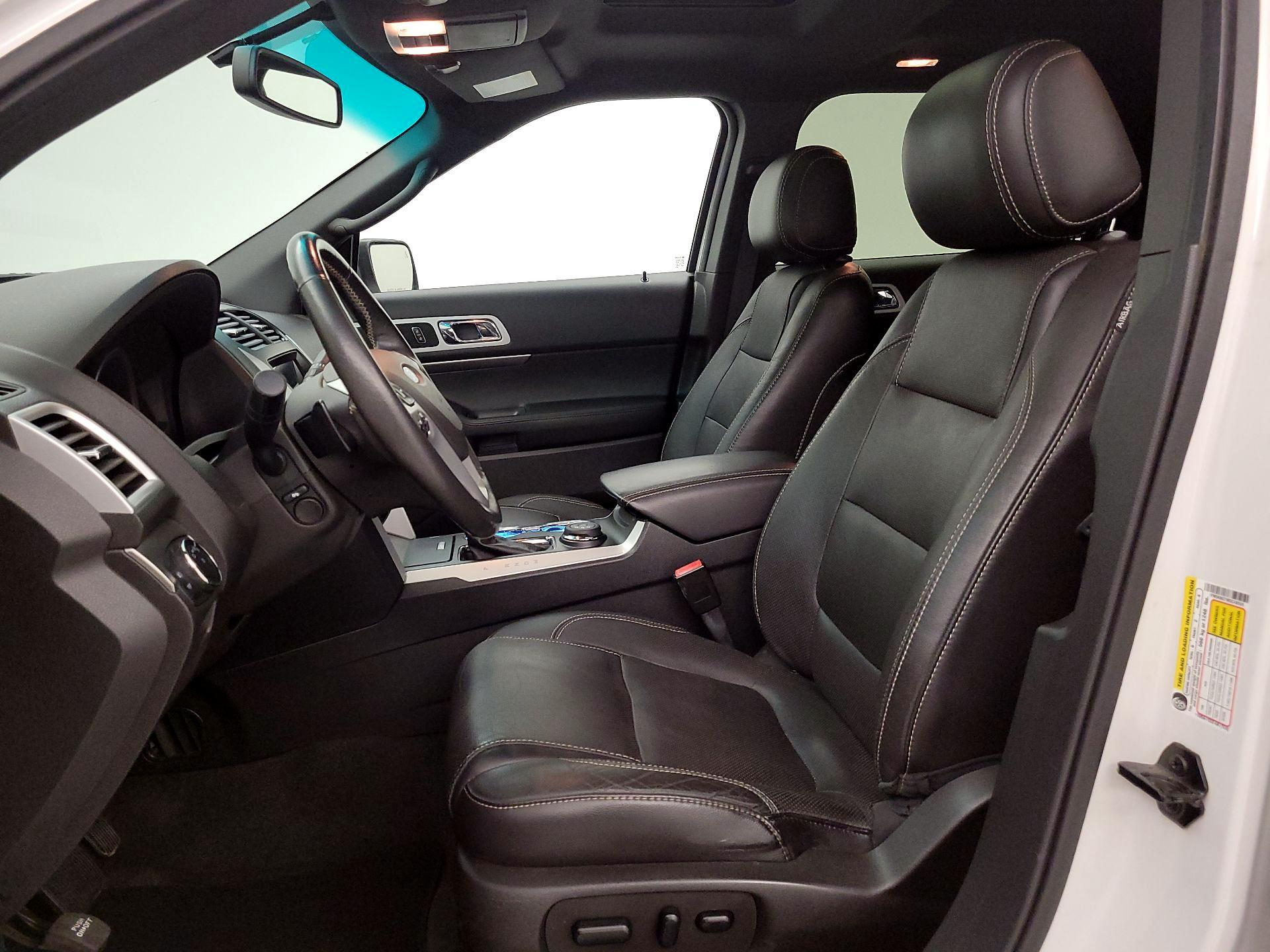 Thumbnail: 2014 Ford Explorer - 11