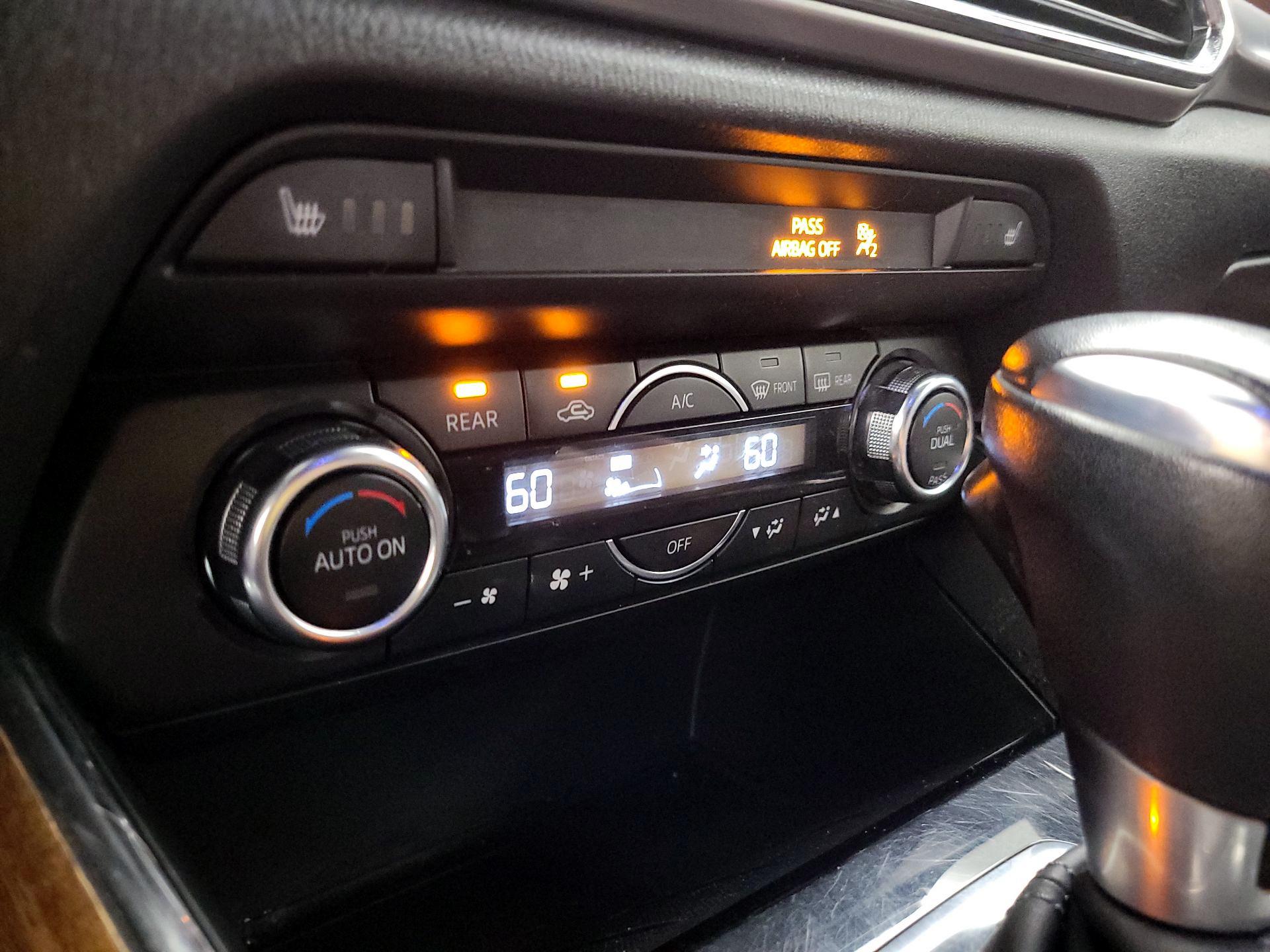 Thumbnail: 2016 Mazda CX-9 - 17